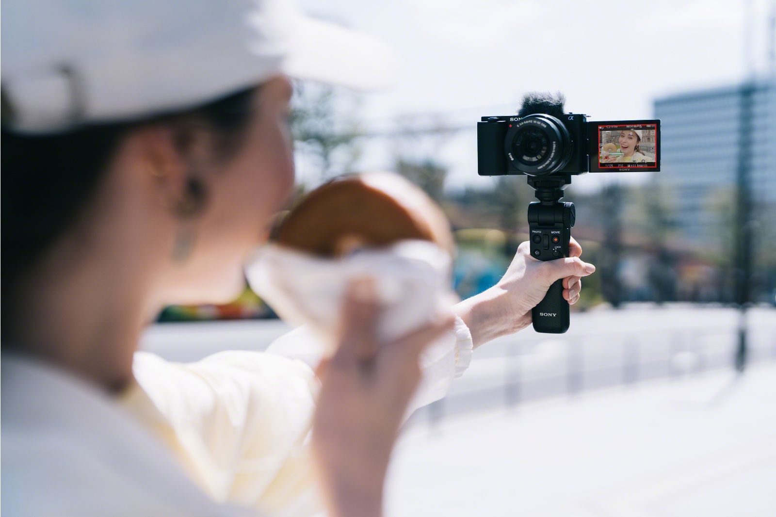 Sony adds interchangeable lenses and APS-C sensor to its ZV vlogger range photo 2