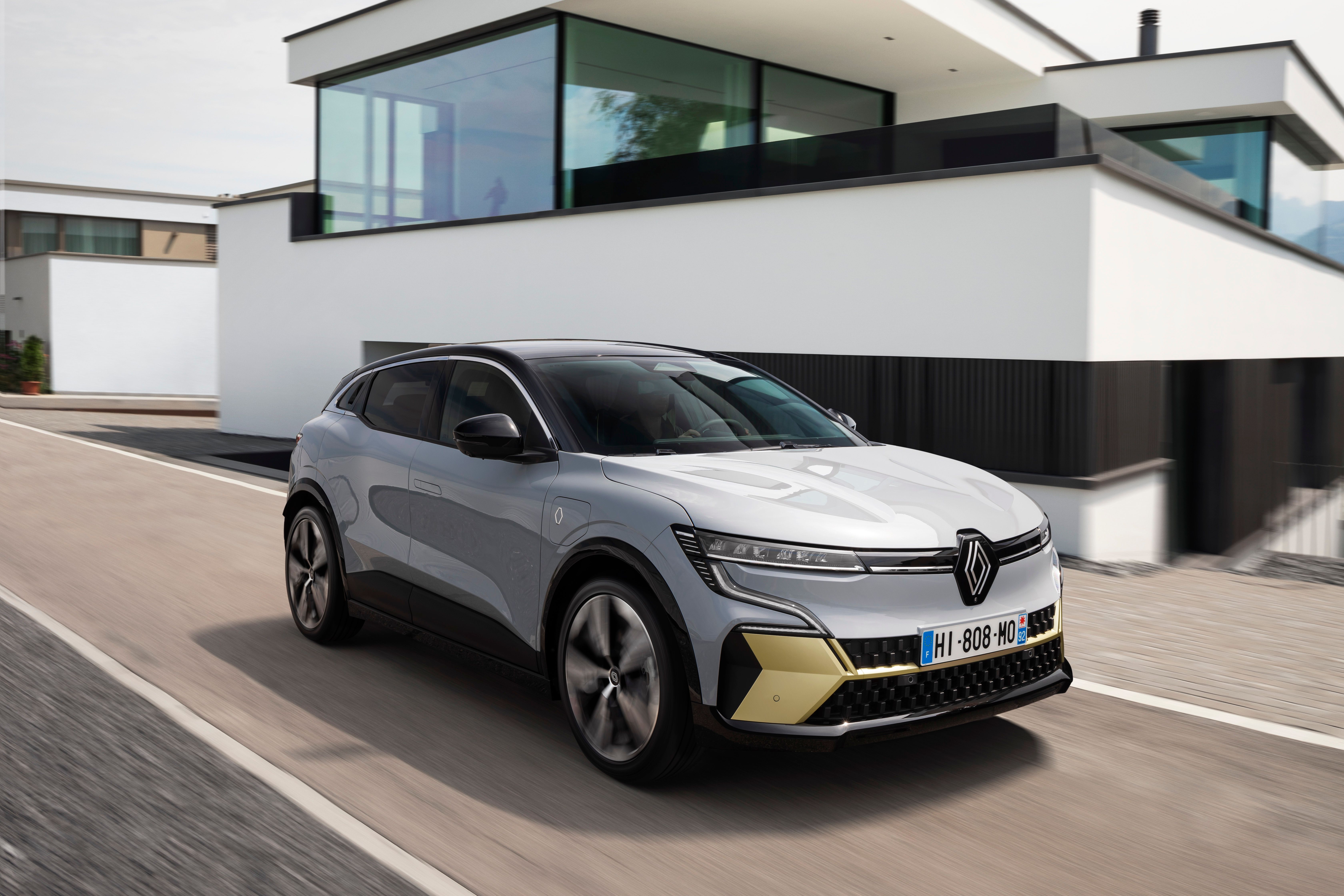 The Renault Mégane hits the stage with new electric tech photo 1