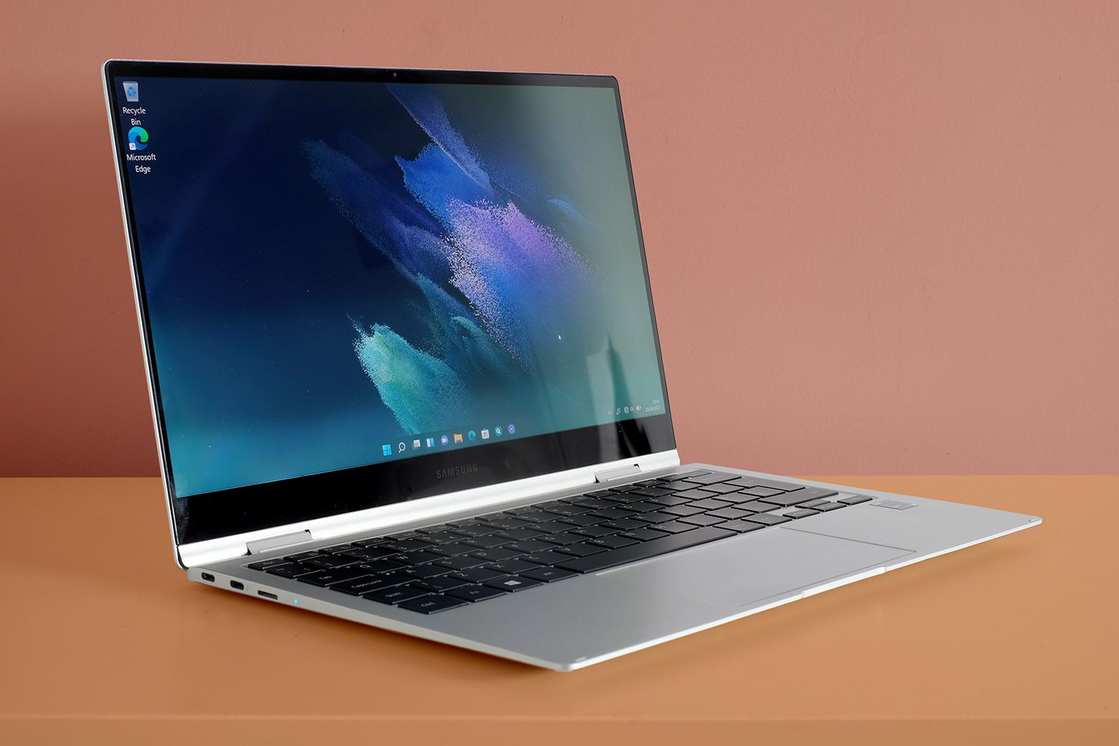Samsung Galaxy Book Pro 360 5G review photo 6