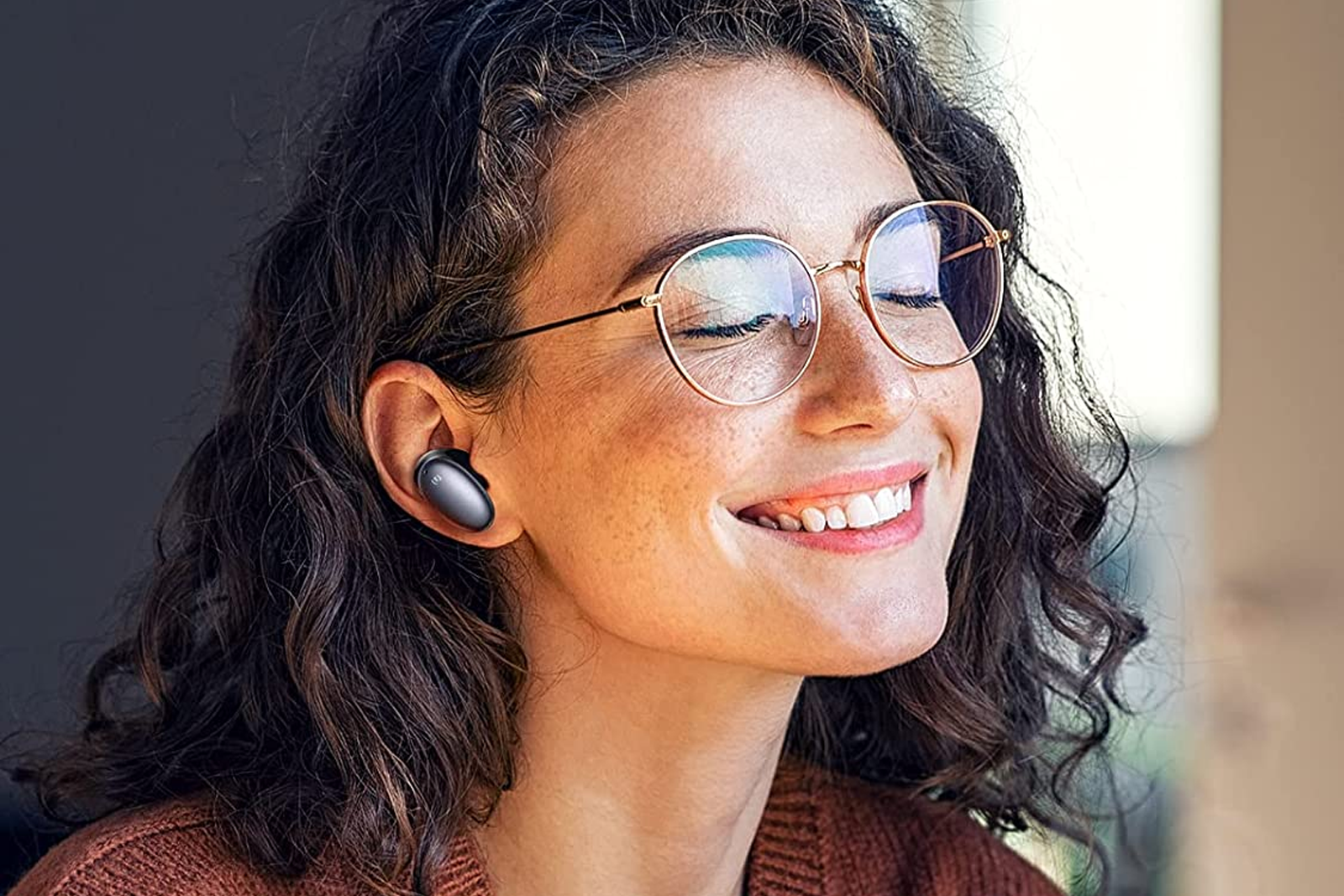 Tune out the world with UGREEN HiTune X6 ANC wireless earbuds photo 1
