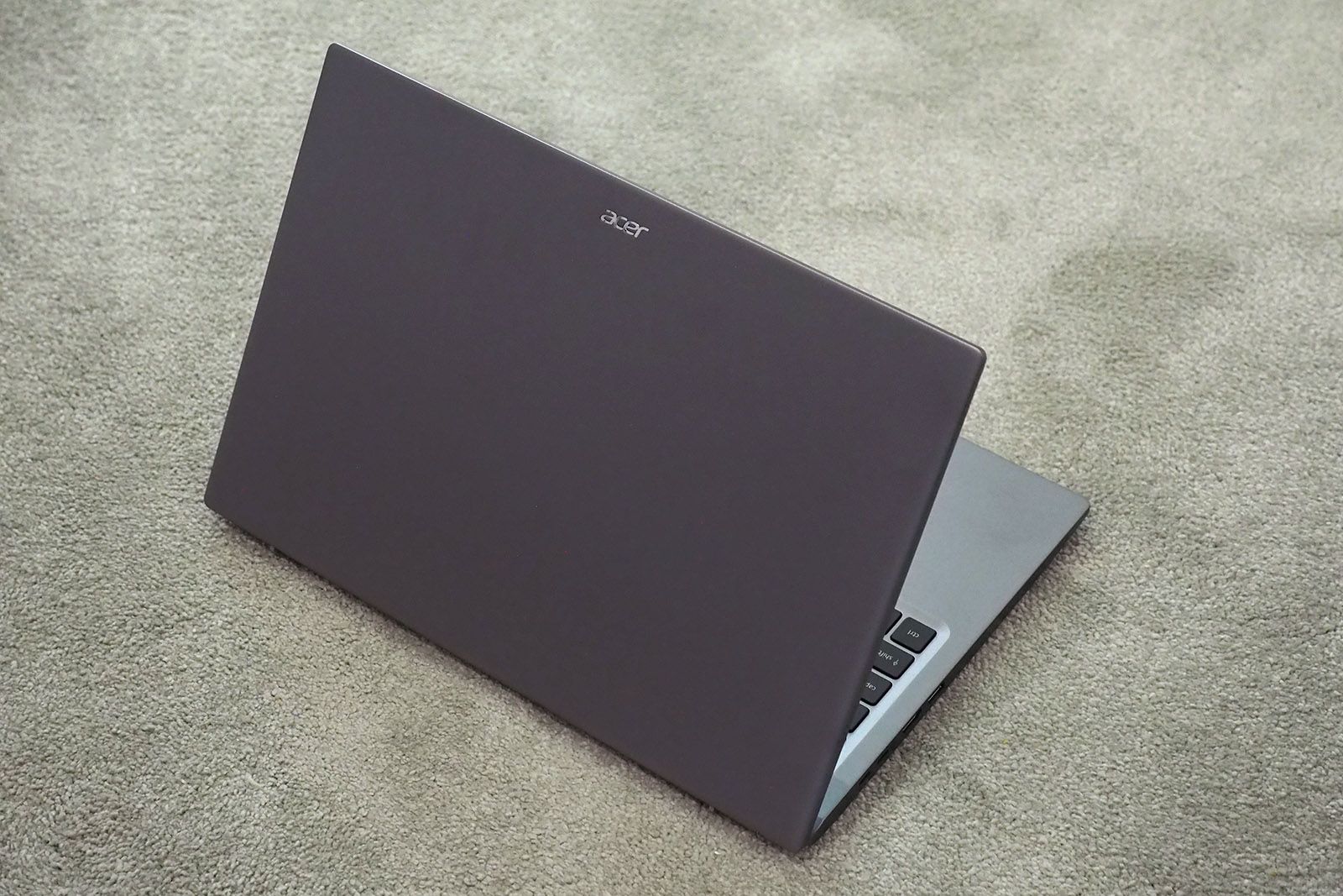 Acer Swift X 16 2022 photo 1
