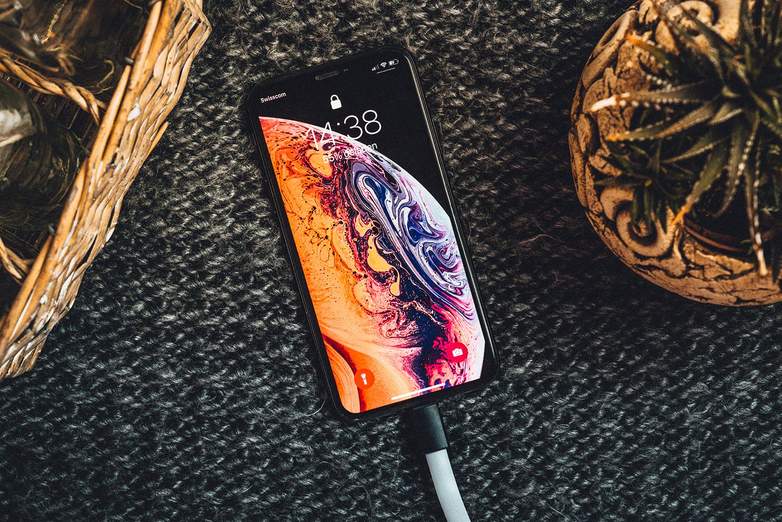 How to set any video as your iPhone lock screen wallpaper