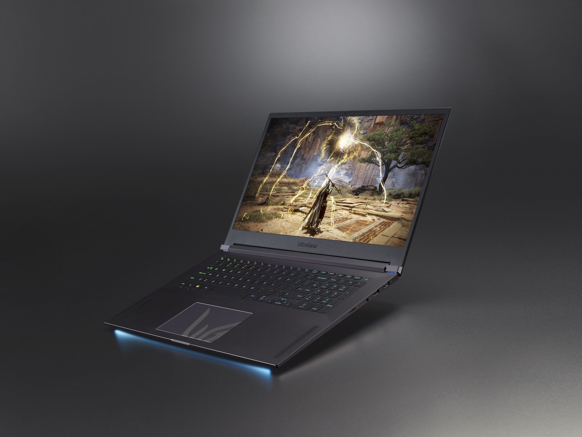 LG unveils its first gaming laptop, the UltraGear 17G90Q photo 2