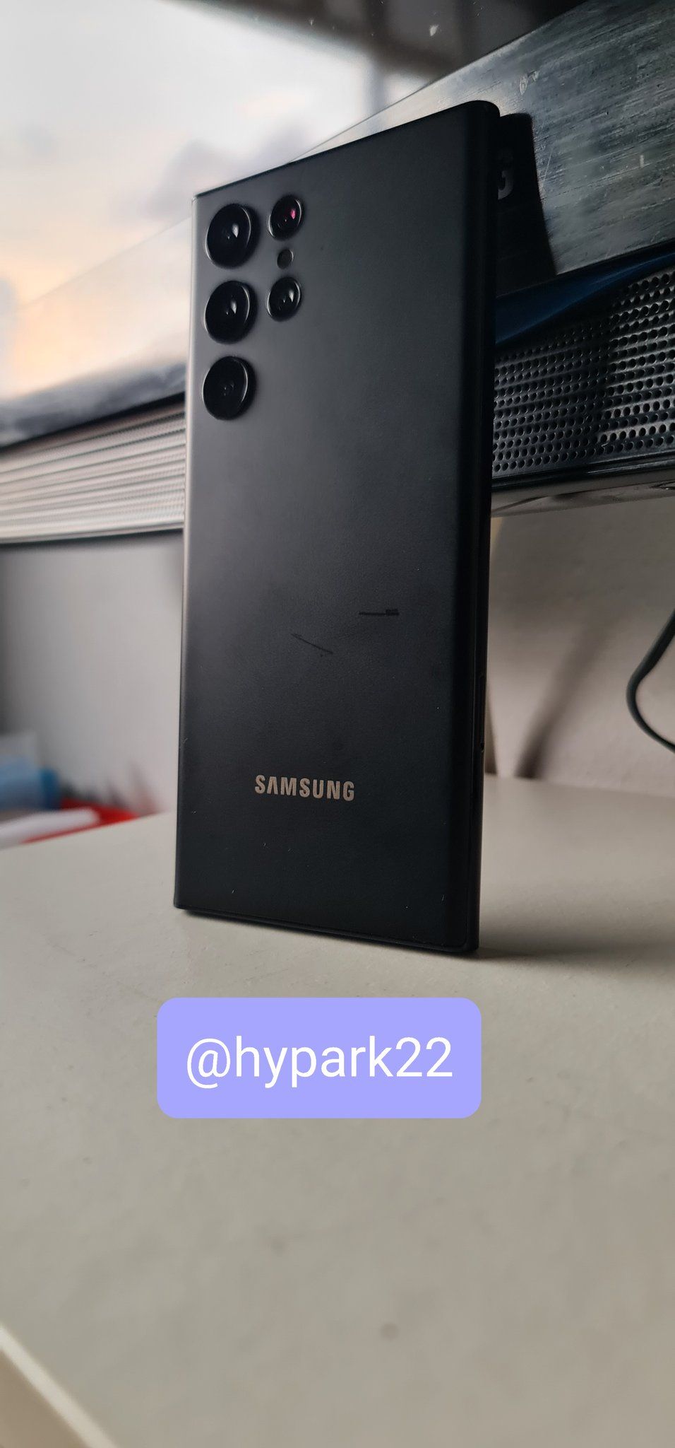 Samsung Galaxy Ultra 22 hands-on pics leak