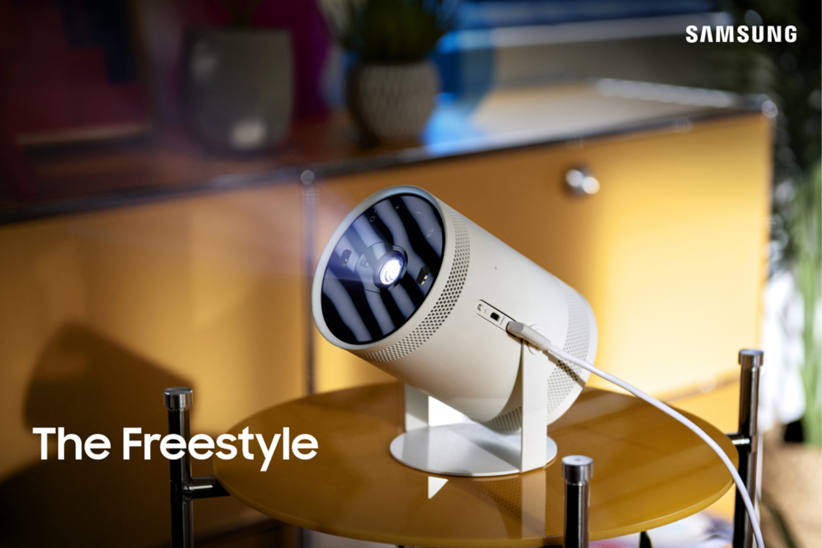 Samsung's Freestyle mini-projector aims to be a display on the go photo 2