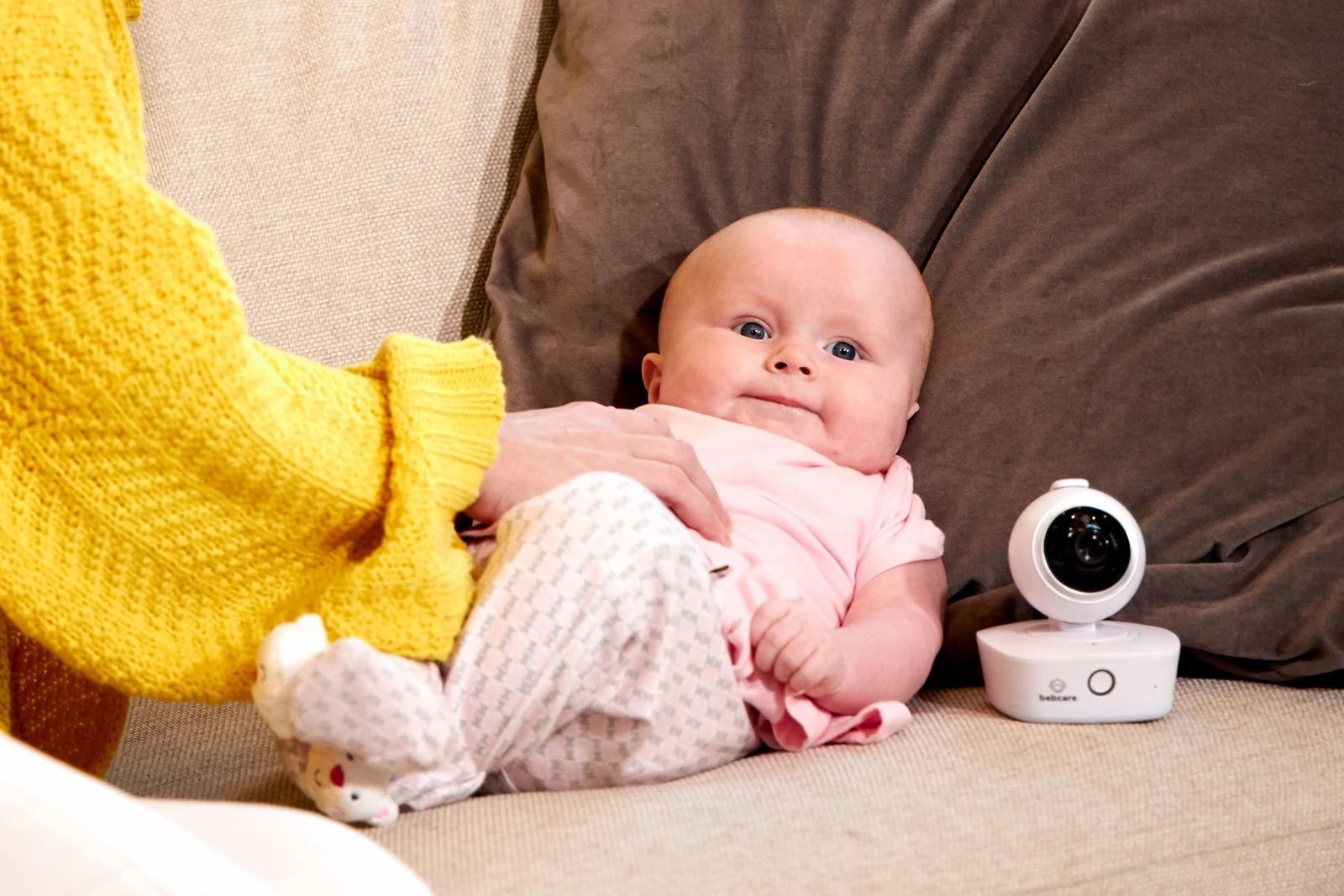 Ensure your baby’s safety with these baby monitors and sensors photo 1