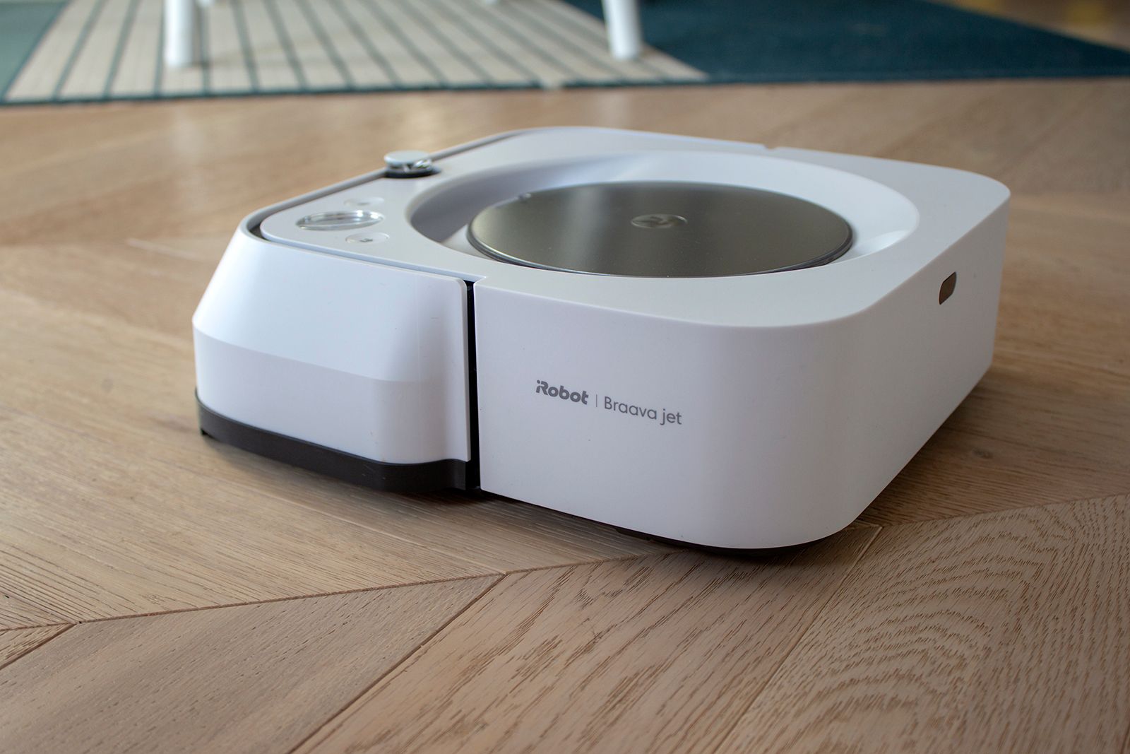 iRobot Braava jet m6 Review - All the Mopping, None of the Work