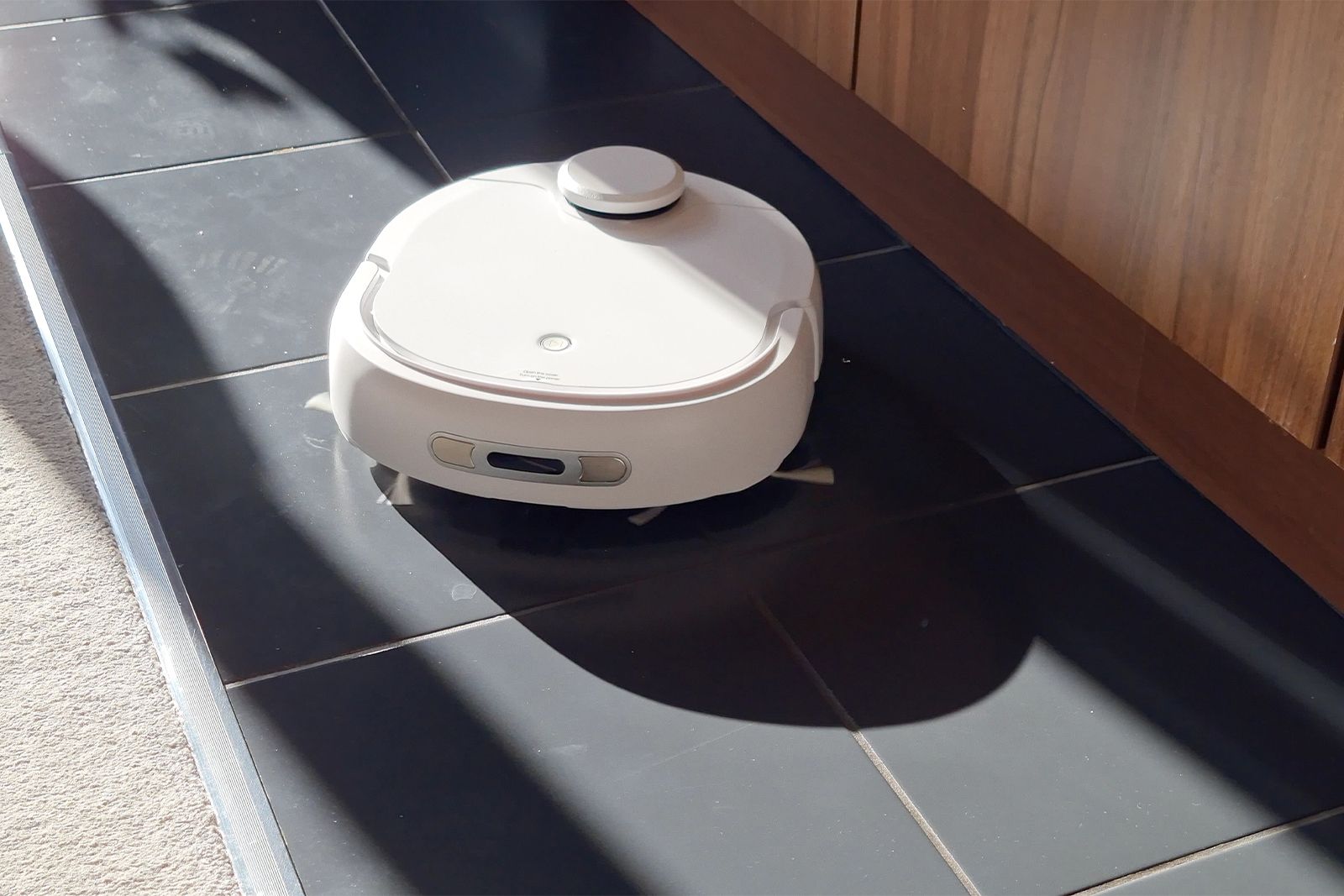 Narwal's superb T10 robot vacuum will keep your home sparkling clean photo 5
