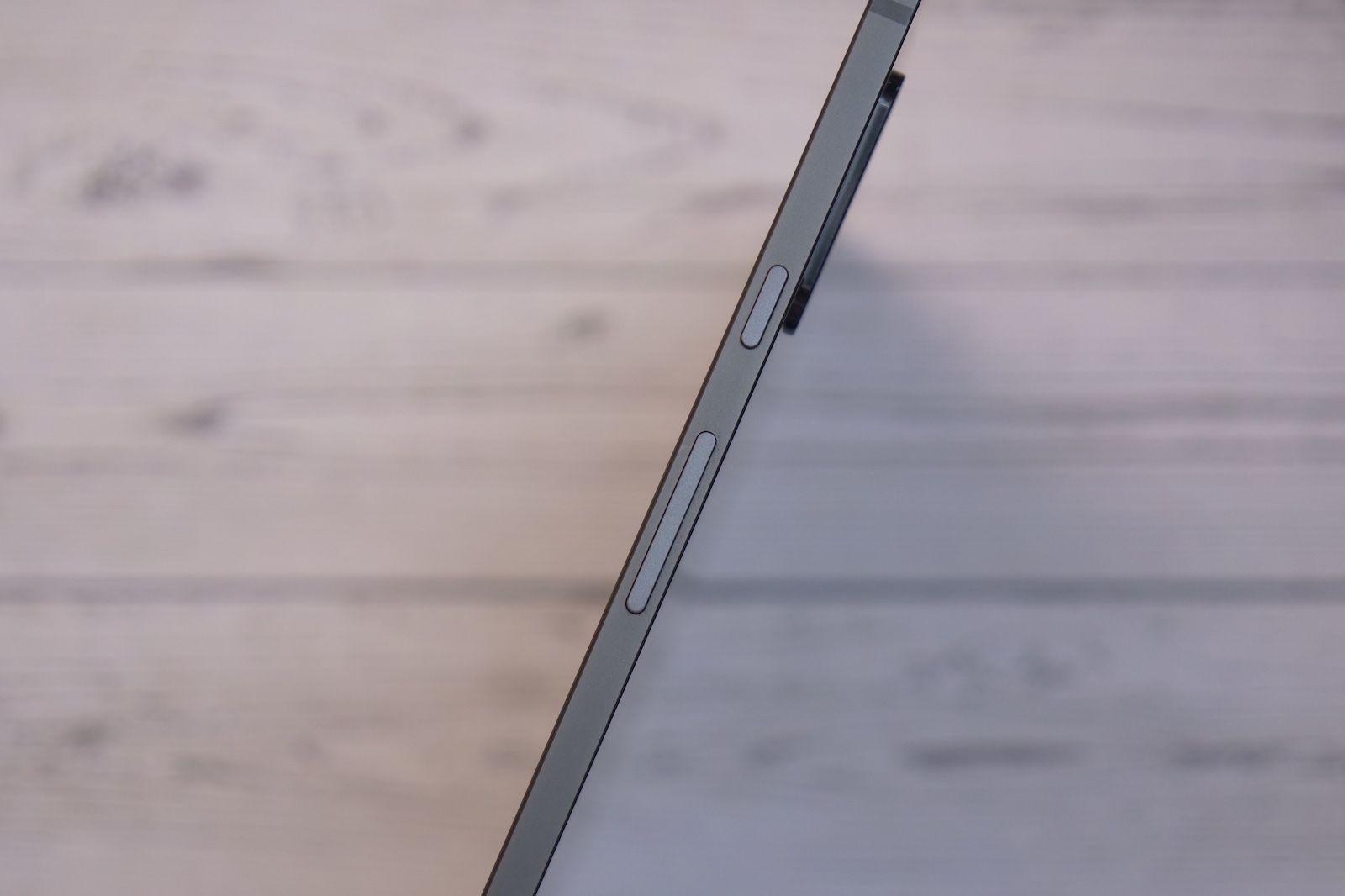 Galaxy Tab S8 Ultra hardware photo 6