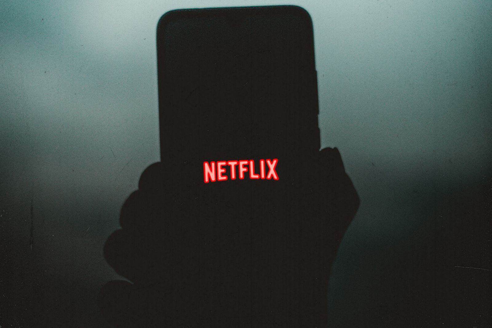 Visão  Como a Netflix tenciona conseguir impedir os acessos à sua conta  fora do agregado familiar