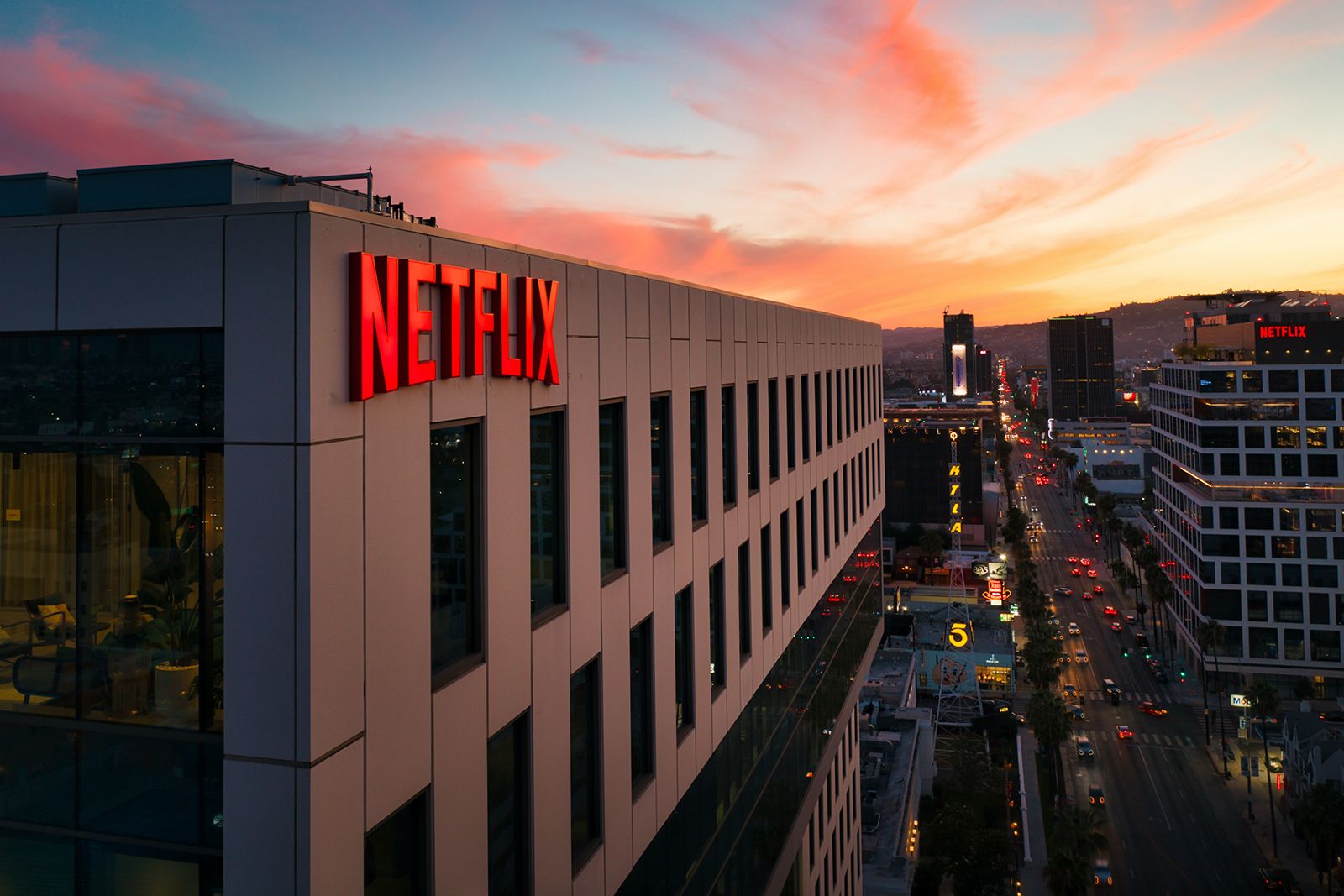 Netflix accelerates plans to introduce ad-supported cheaper subscription tier photo 1