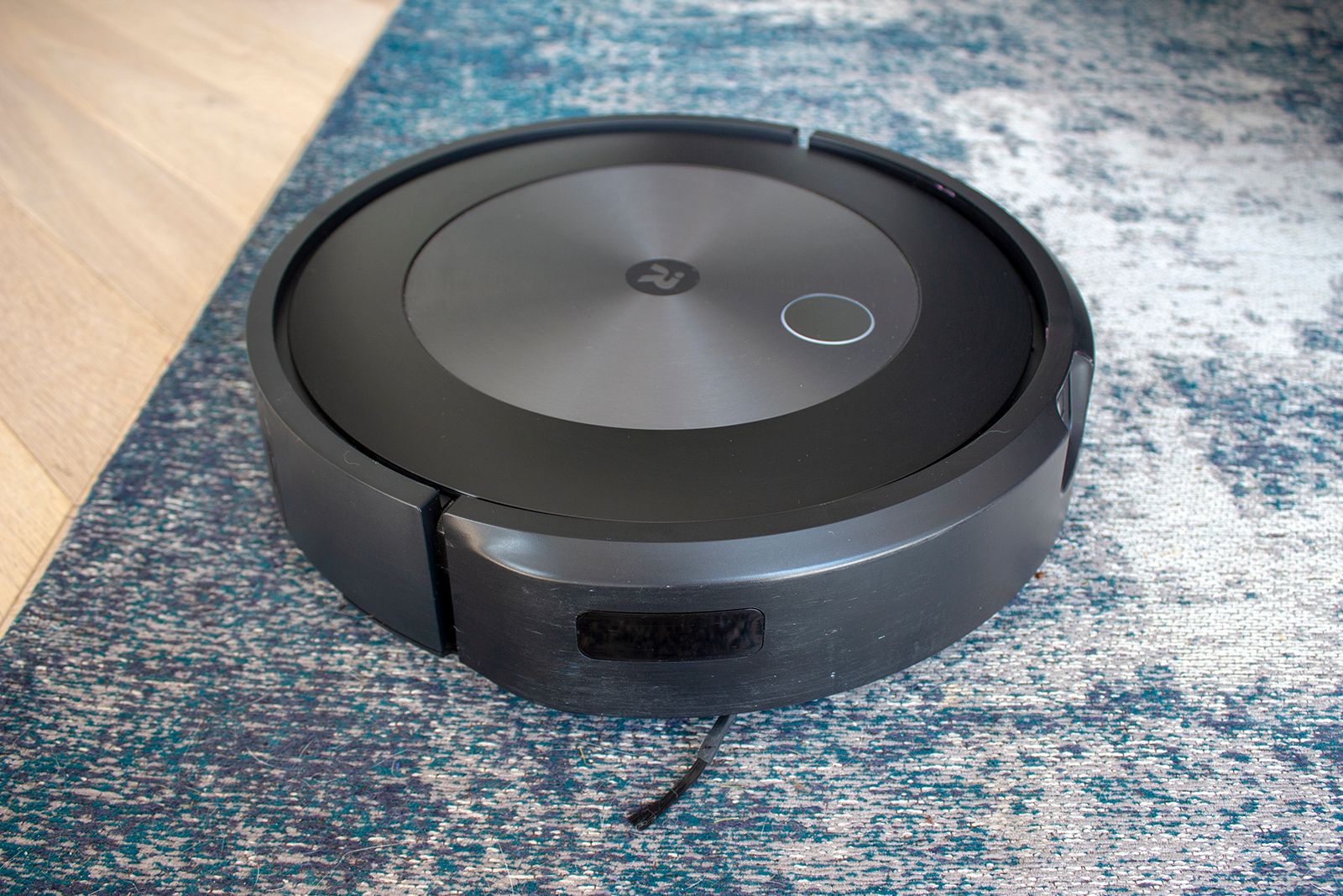 iRobot Roomba J7+ product shots photo 9
