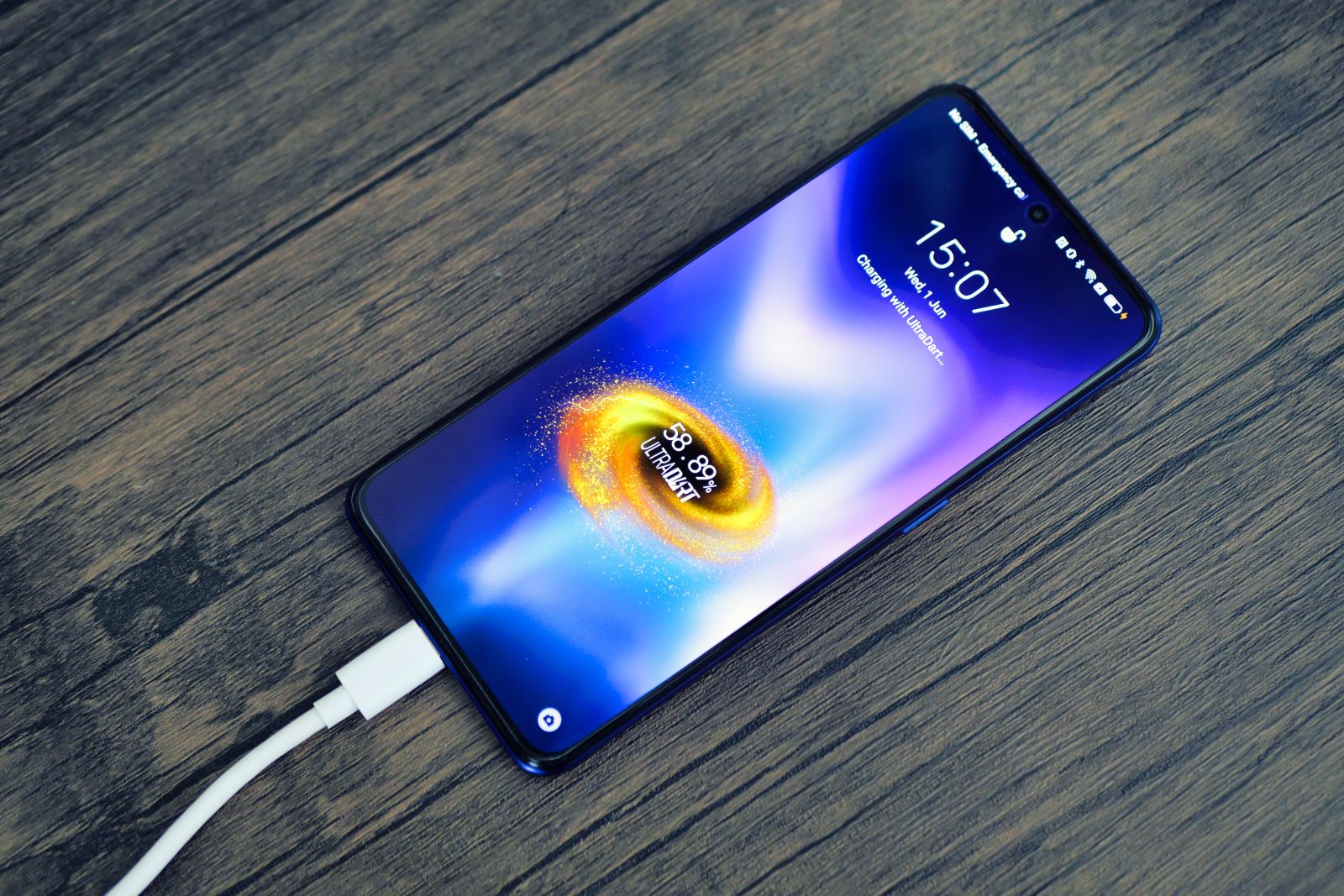 Realme GT 3 Launch: What's it like to use a phone that can charge in under  10 minutes - BusinessToday