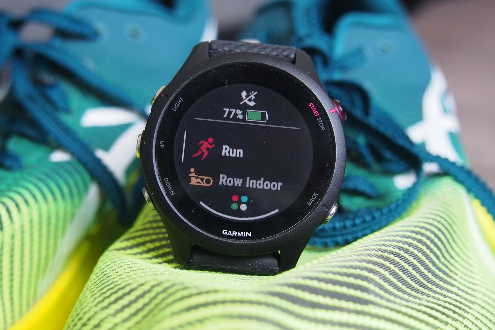 Garmin Forerunner 255 and 955 with bigger batteries and touchscreen!