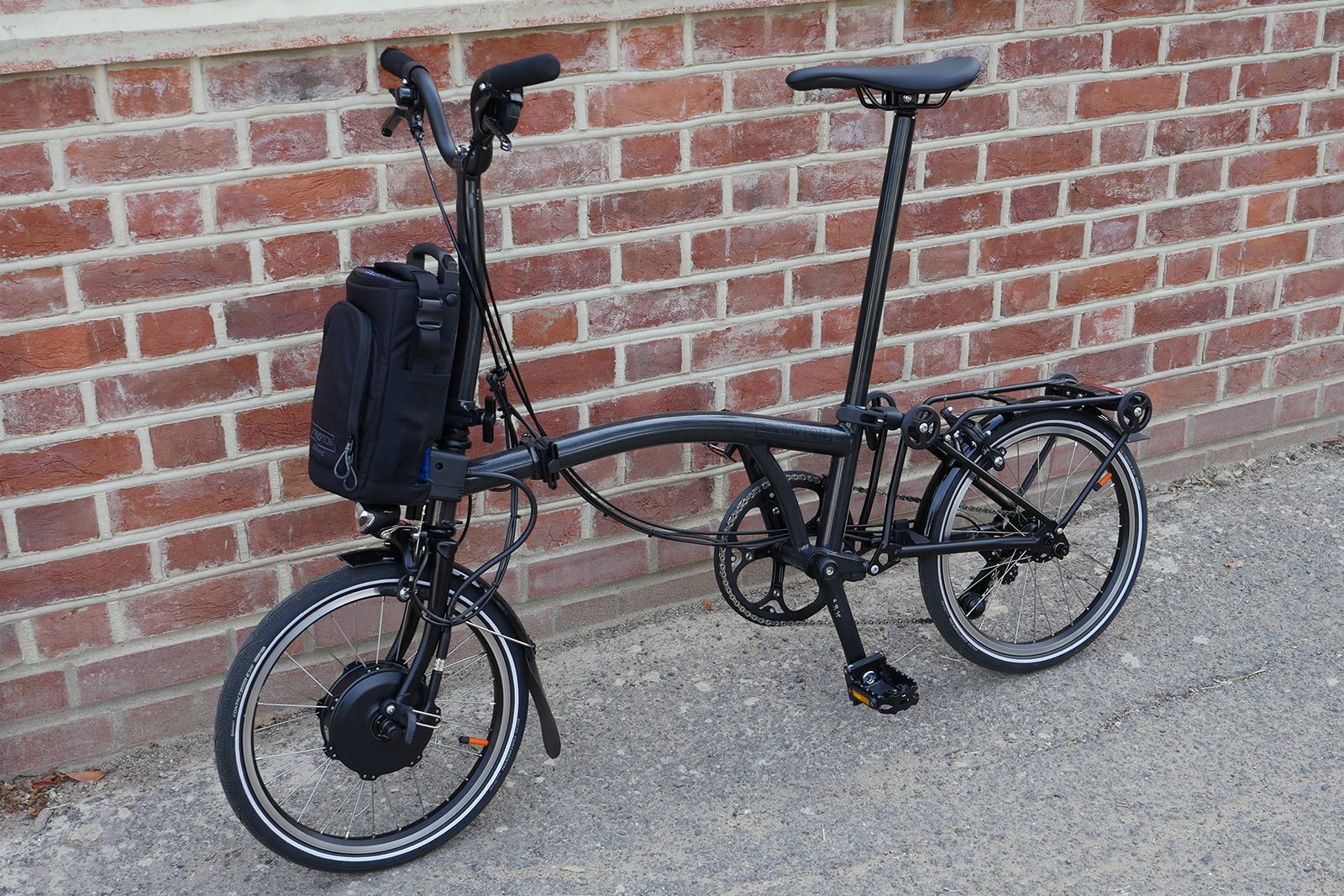 Brompton Electric P Line review: Take a load off