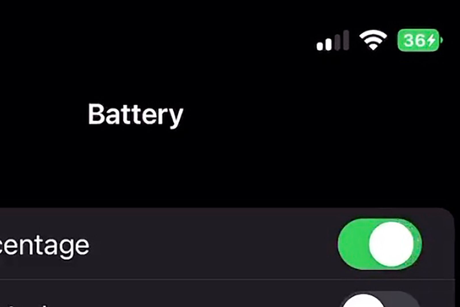 Apple is testing showing battery percentages in the battery icon and it's weird looking photo 1