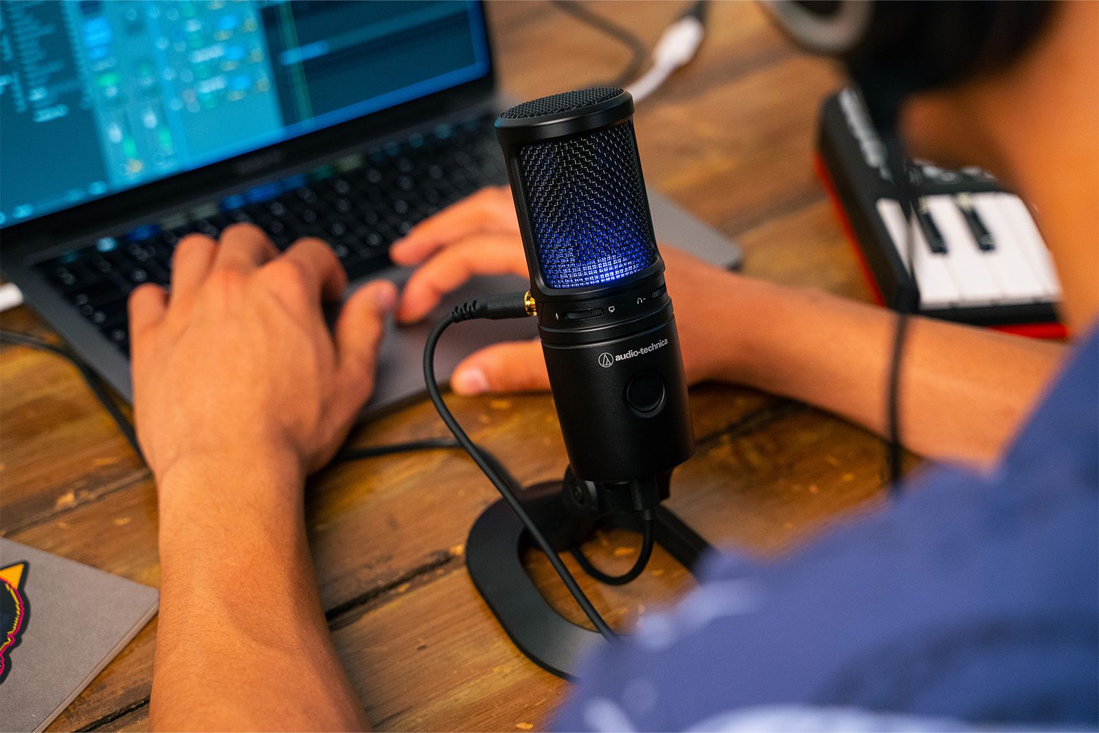 evaluar Lo dudo apilar Audio-Technica lanza el micrófono USB AT2020USB-X