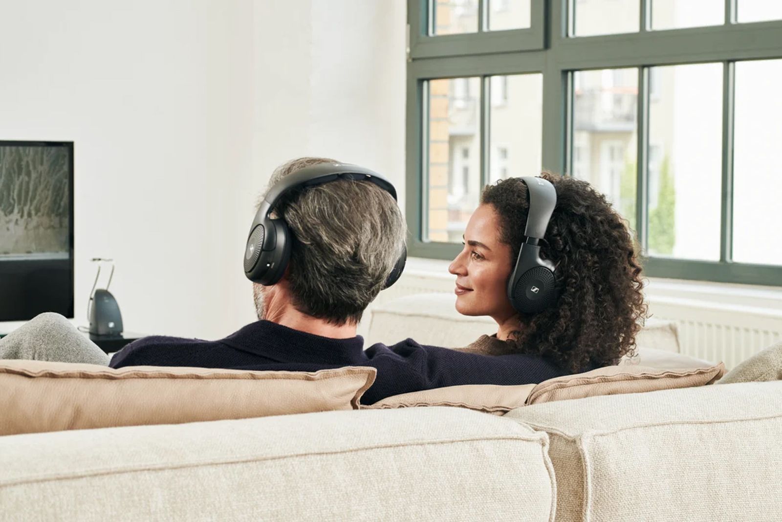 Sennheiser launches latest TV headphones - RS 120-W photo 1
