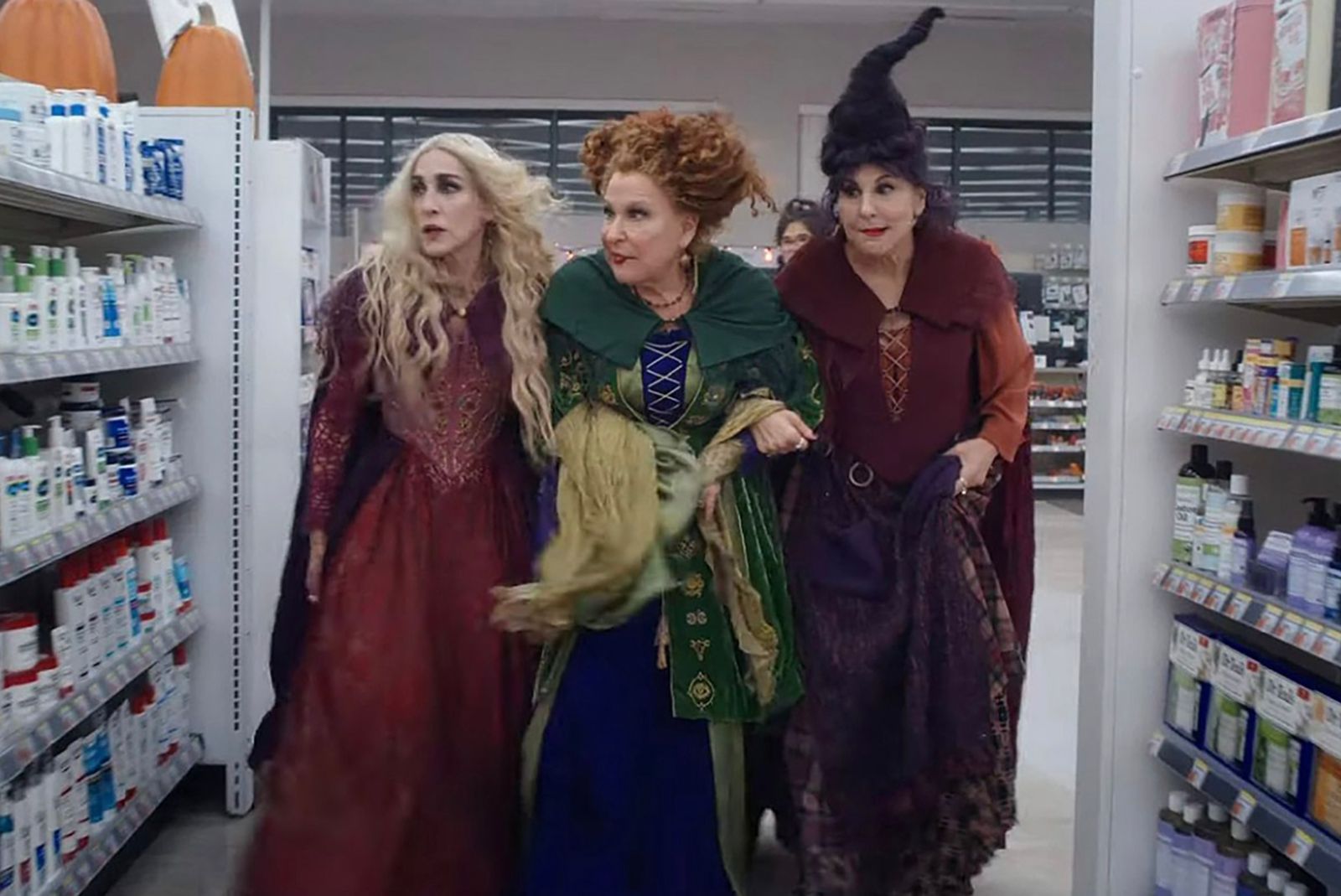 When does Hocus Pocus 2 come out? Plus trailers, cast, and how to watch photo 2