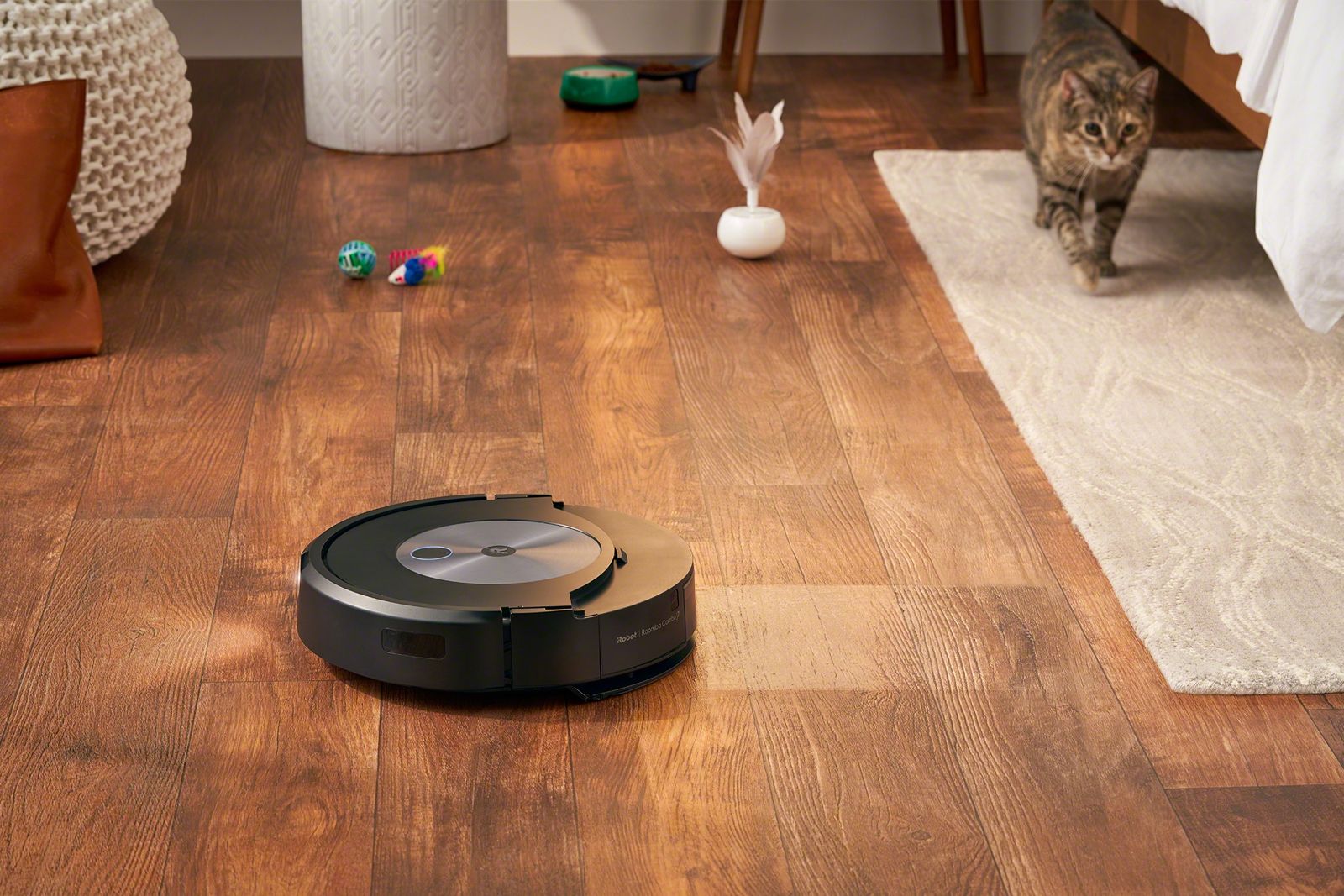 iRobot Roomba Combo J7+ can vacuum and mop at the same time