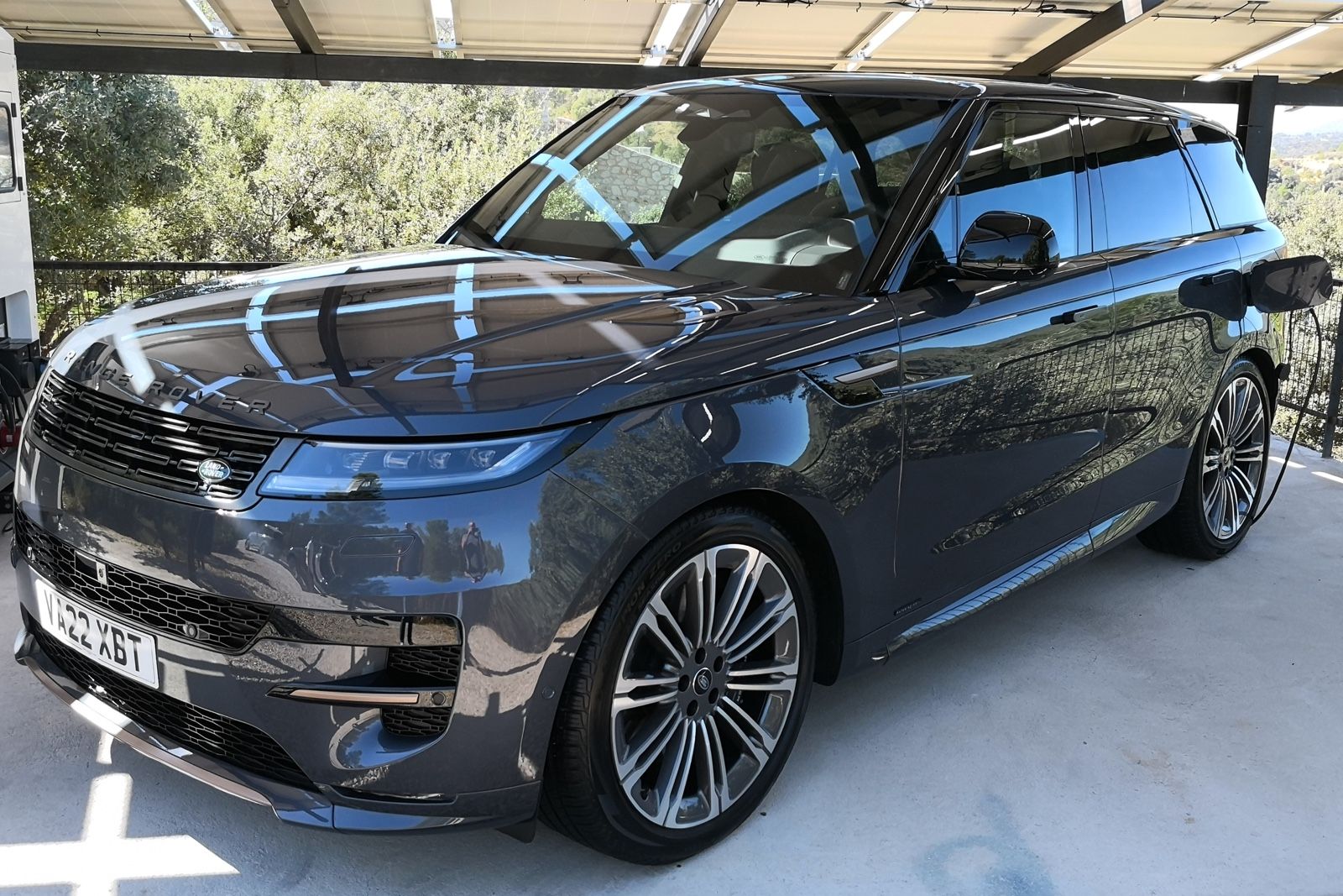 2023 Range Rover Sport Quick Review // Serious Class 