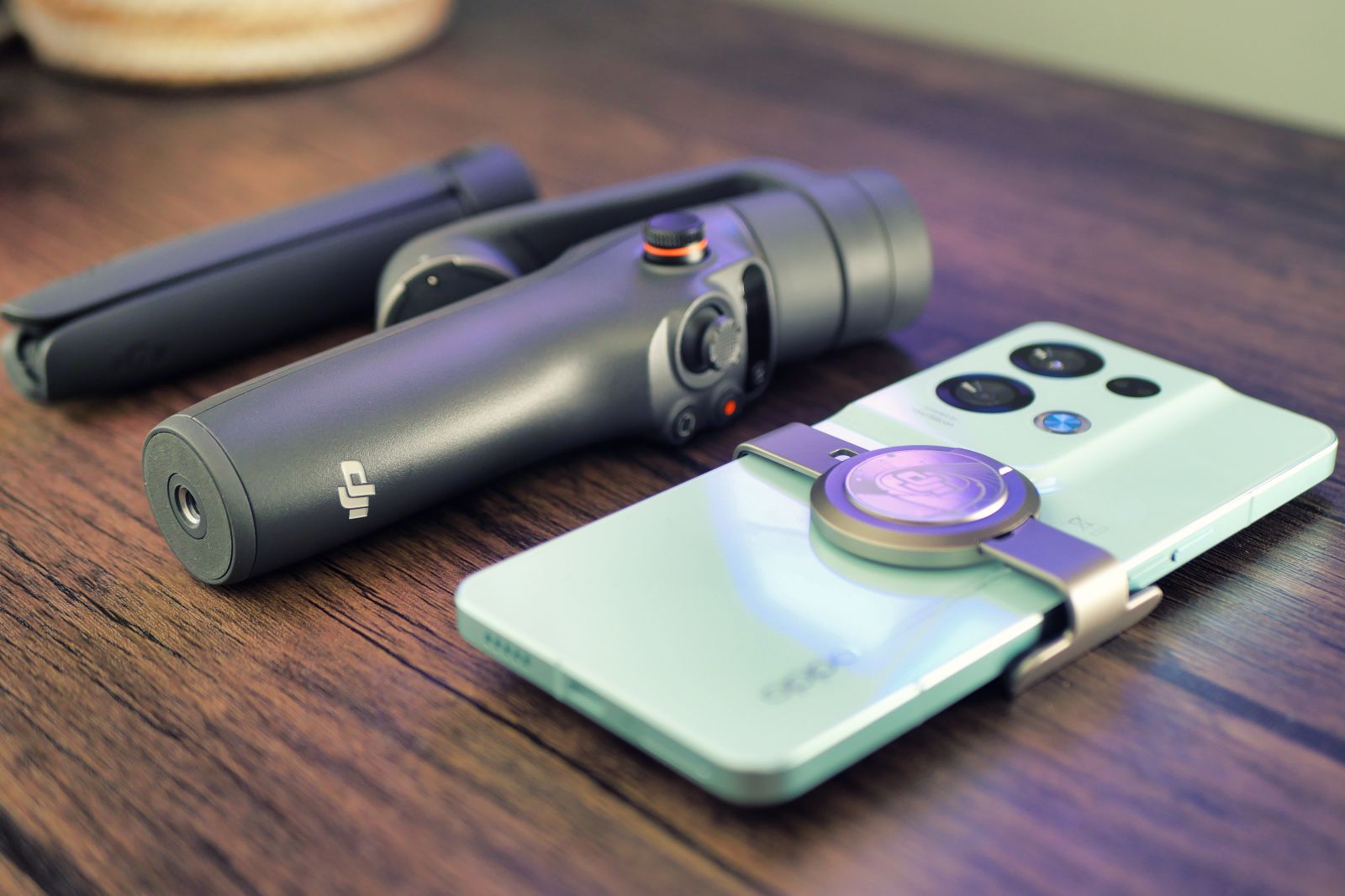 The DJI Osmo Mobile 6 comes with an exclusive feature for iPhone users 