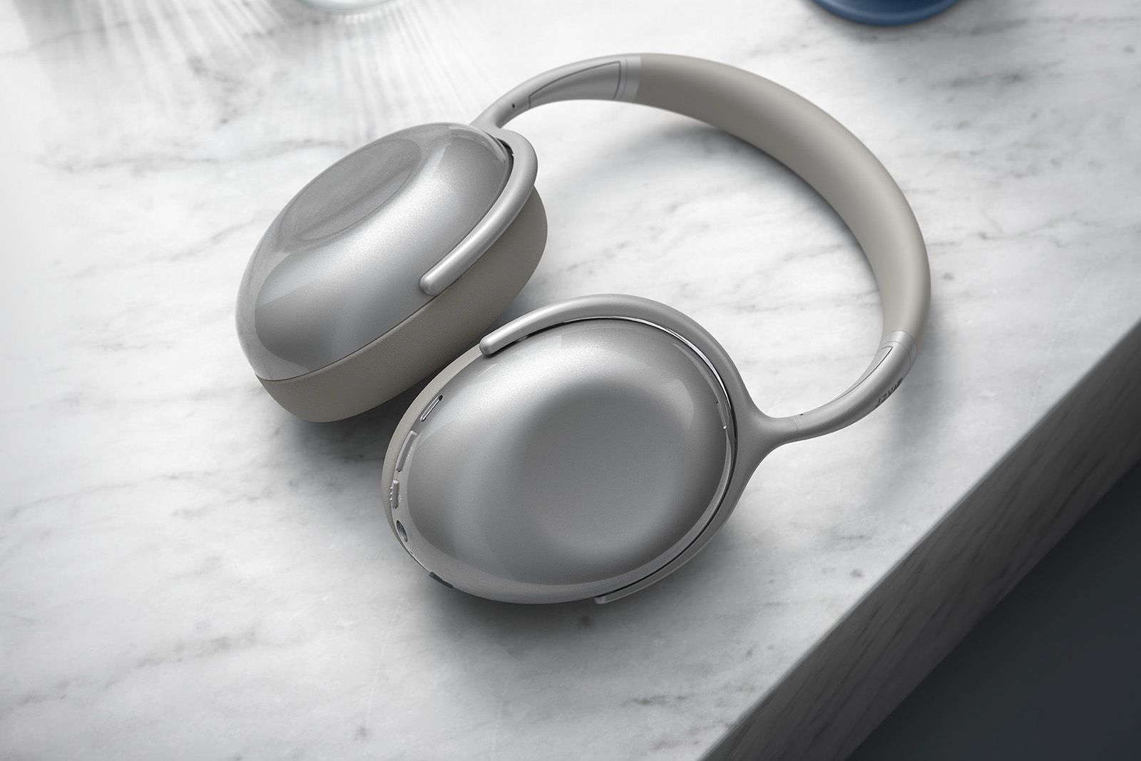 KEF Mu7 wireless headphones combine noise cancelling with premium audio photo 1