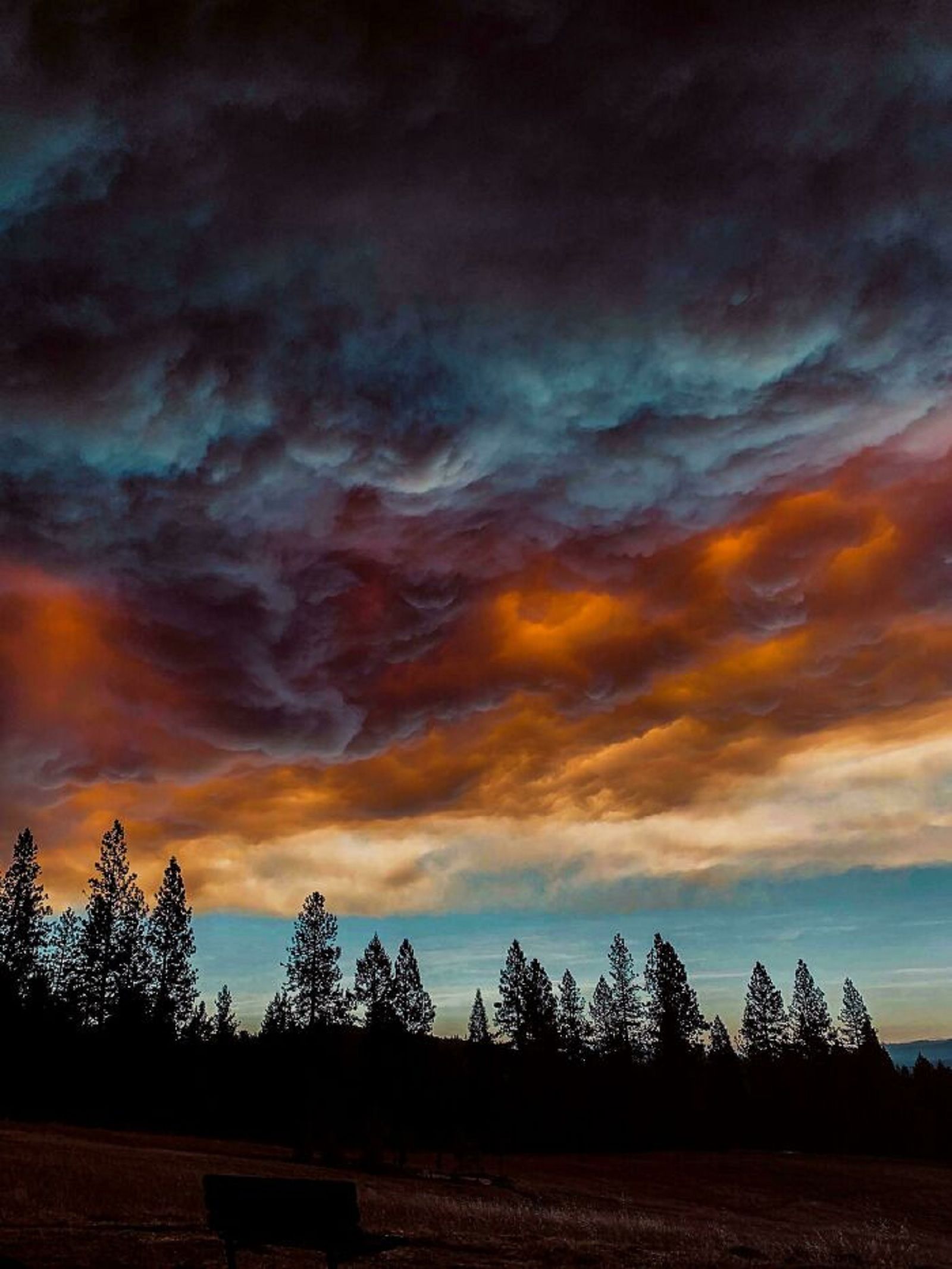 These Redditors are sharing incredible photos of wonderful weather phenomena photo 6
