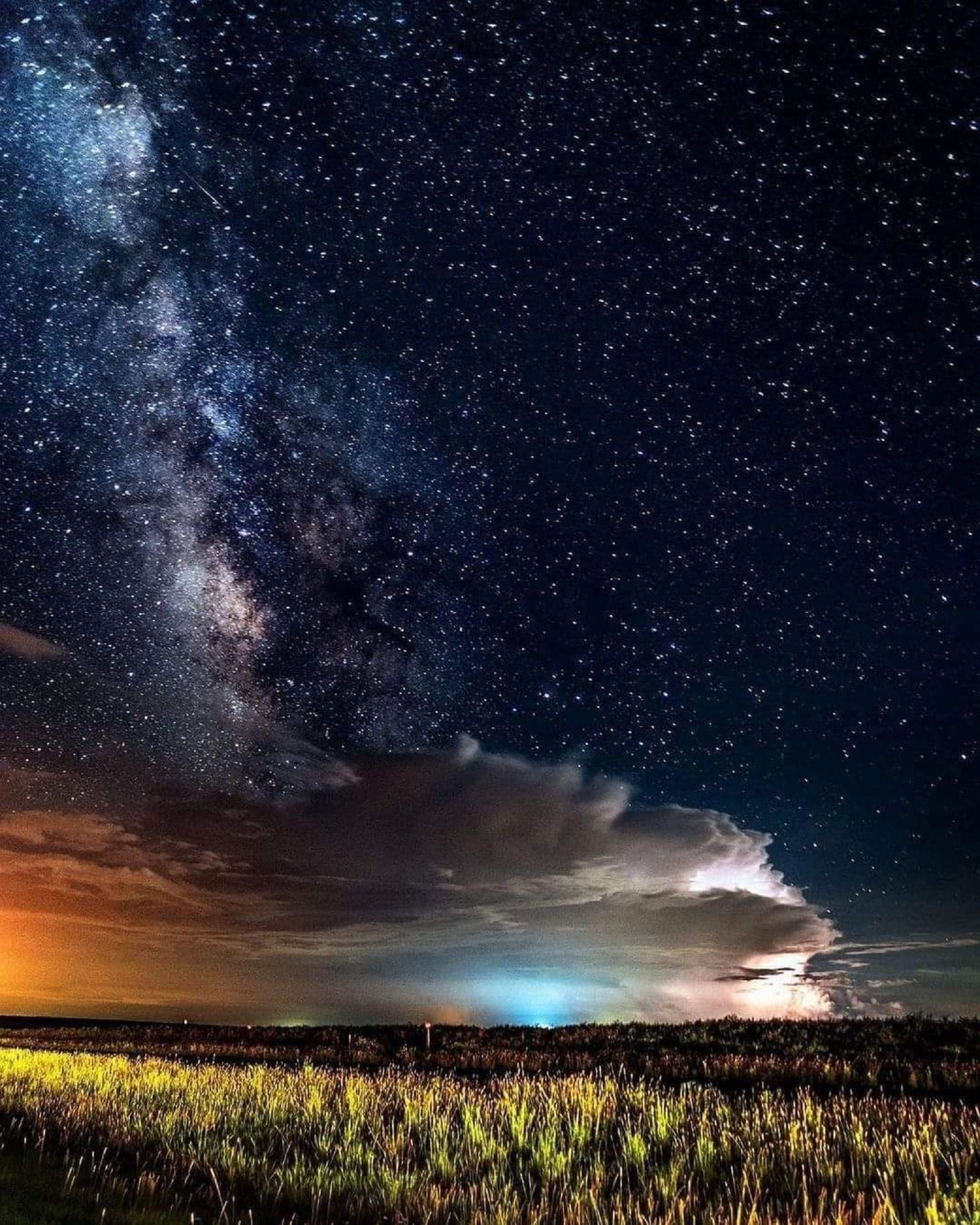 These Redditors are sharing incredible photos of wonderful weather phenomena photo 8