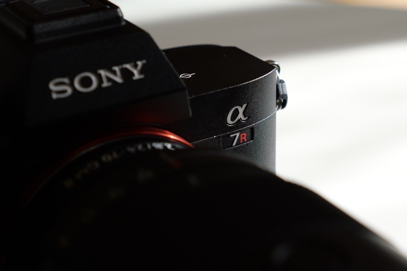 Sony A7R V body and design photo 7