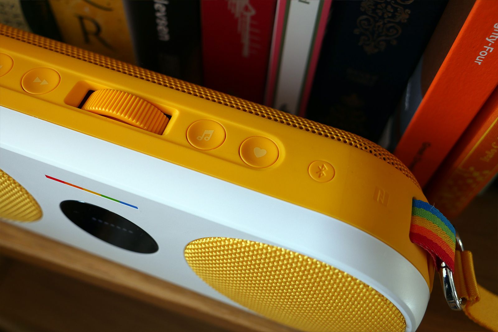 Polaroid P2 Player speaker review: A funky new idea photo 3