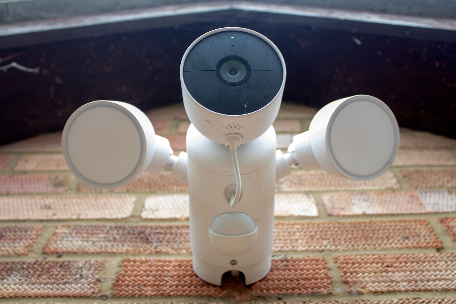 Revisión de Google Nest Cam con Floodlight: Iluminando el camino foto 6