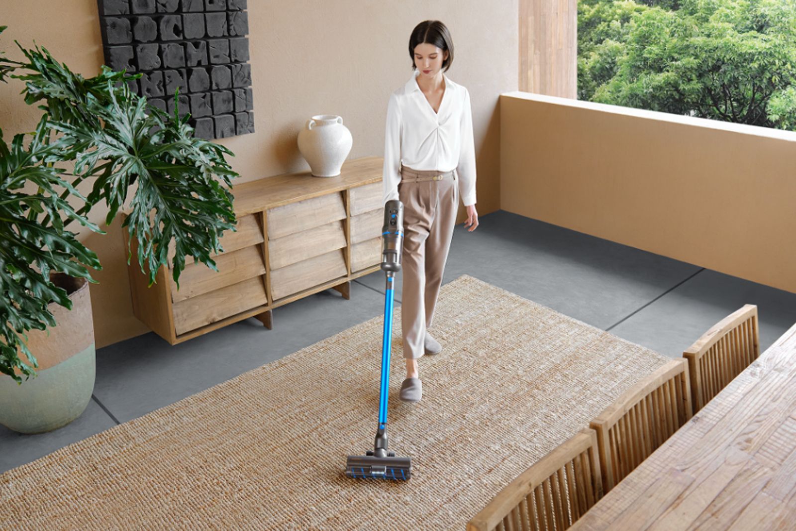 A cordless vacuum is a perfect holiday gift idea photo 2