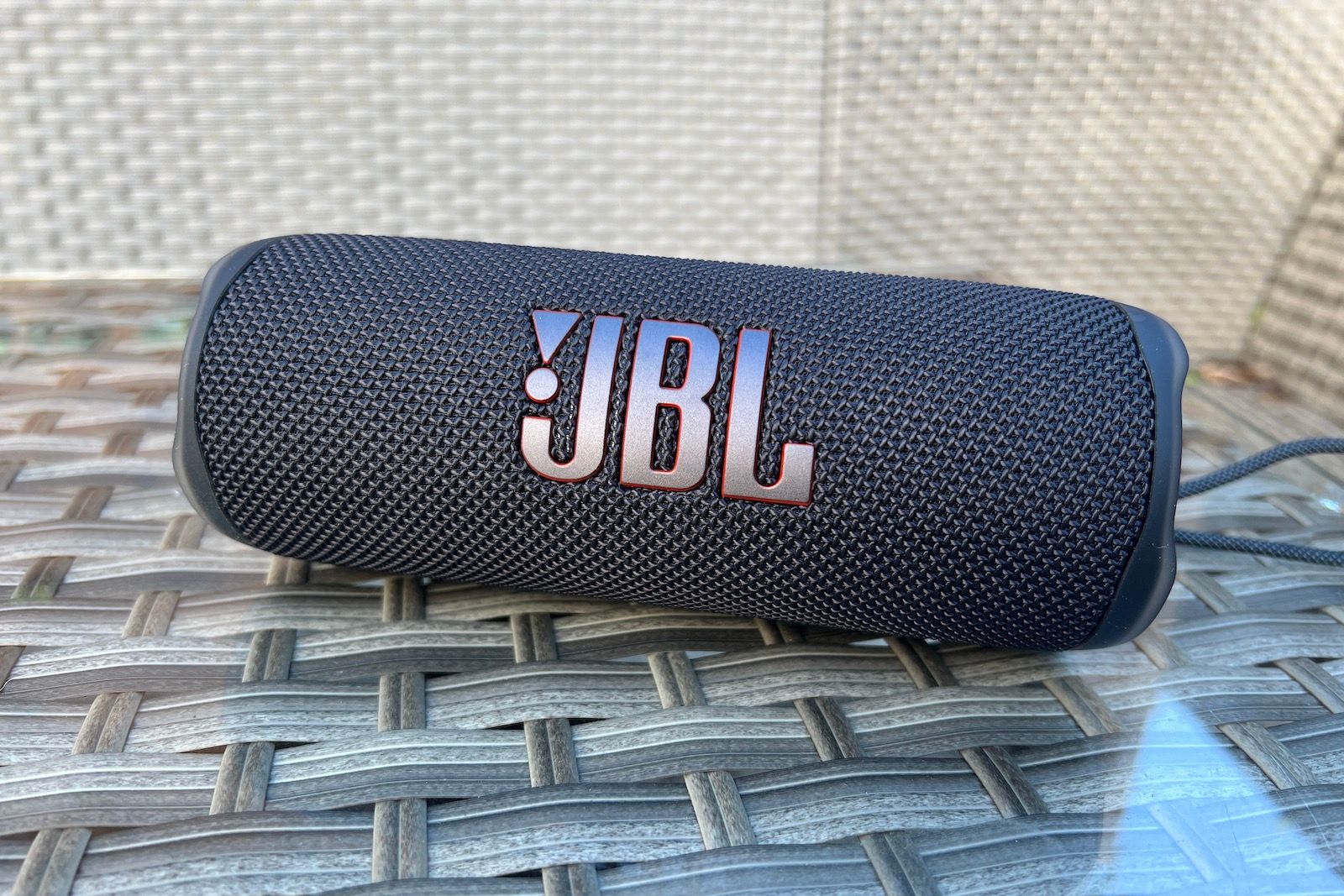 Parlante Jbl Flip 6 Portátil Con Bluetooth Rojo