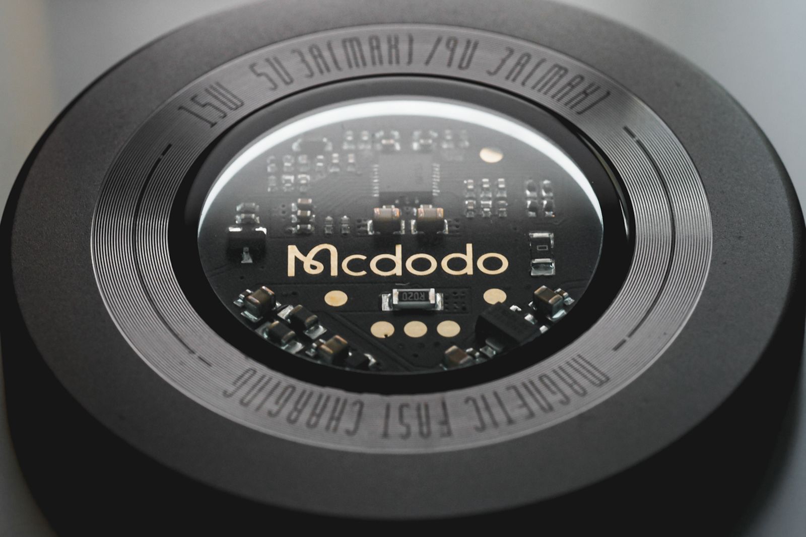 Charge your iPhone safely wherever you are with Mcdodo photo 2