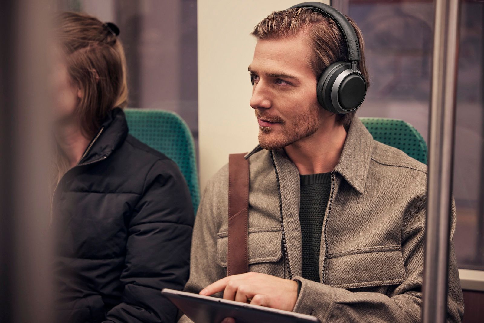 Philips adds to its Fidelio range with L4 over-ear and T2 in-ear headphones