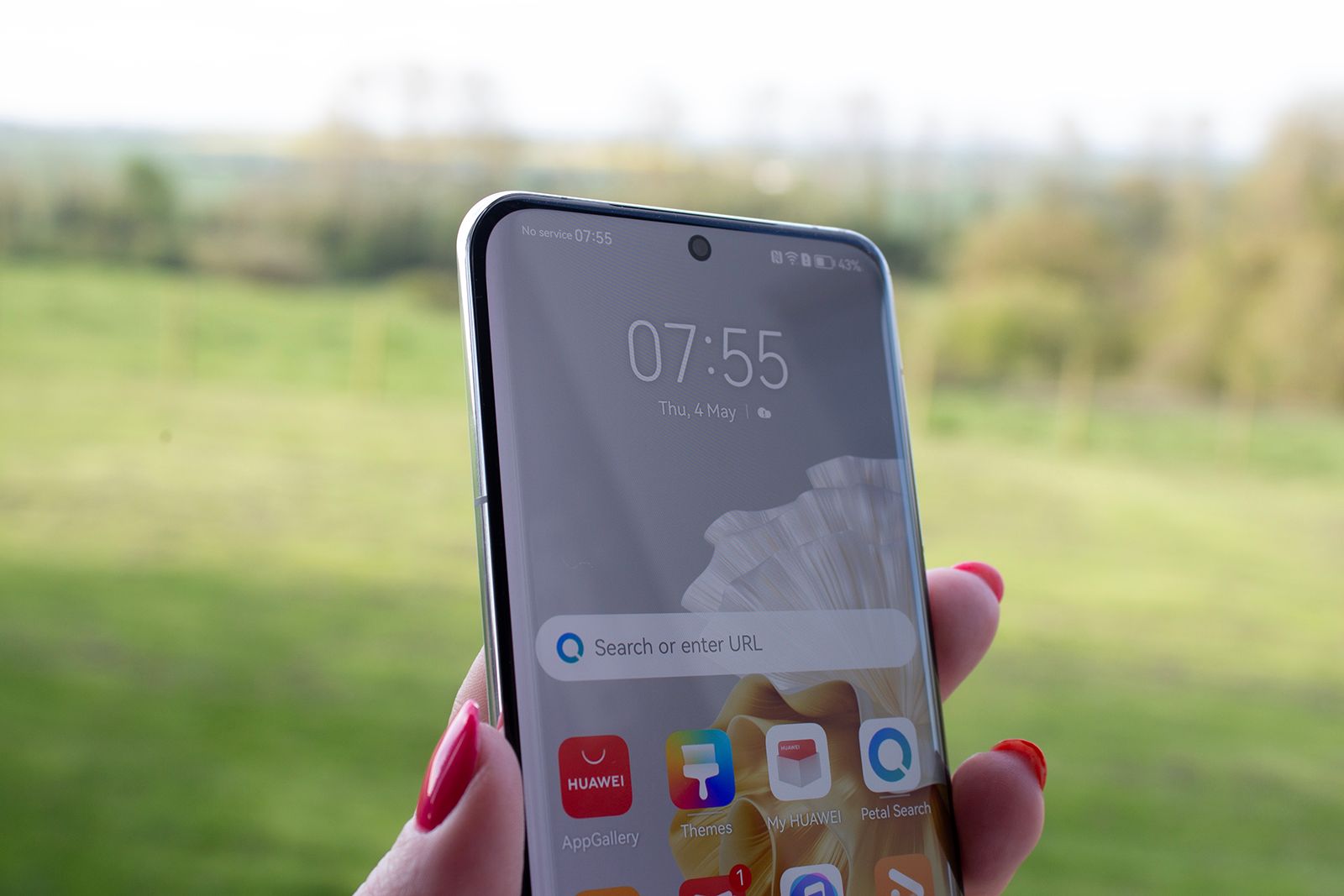 The Huawei P60 Pro Is The Best Android Phone No One's Buying
