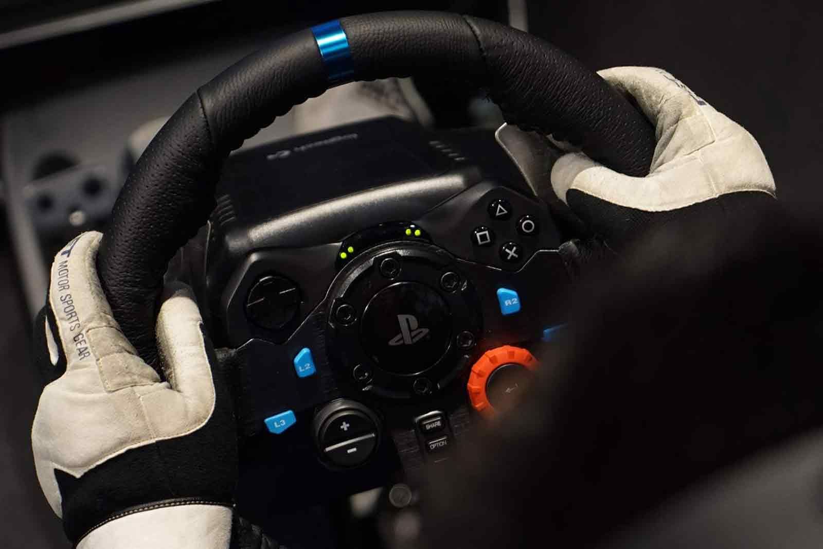 Best racing wheel: Get a force-feedback wheel for console or PC