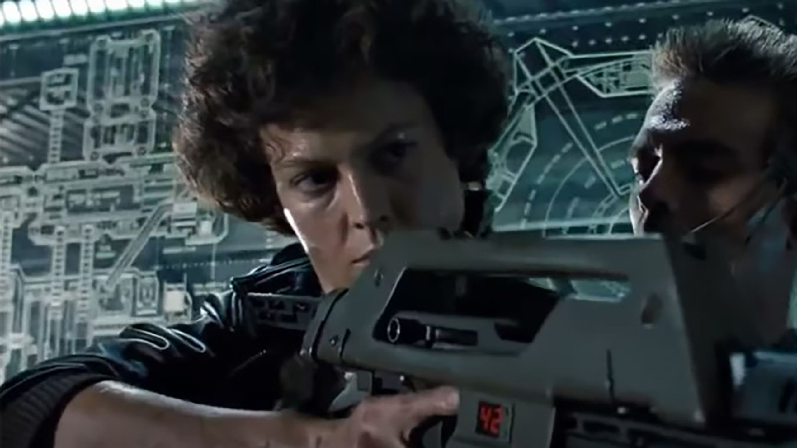 Sigourney Weaver và Michael Biehn ở người ngoài hành tinh.