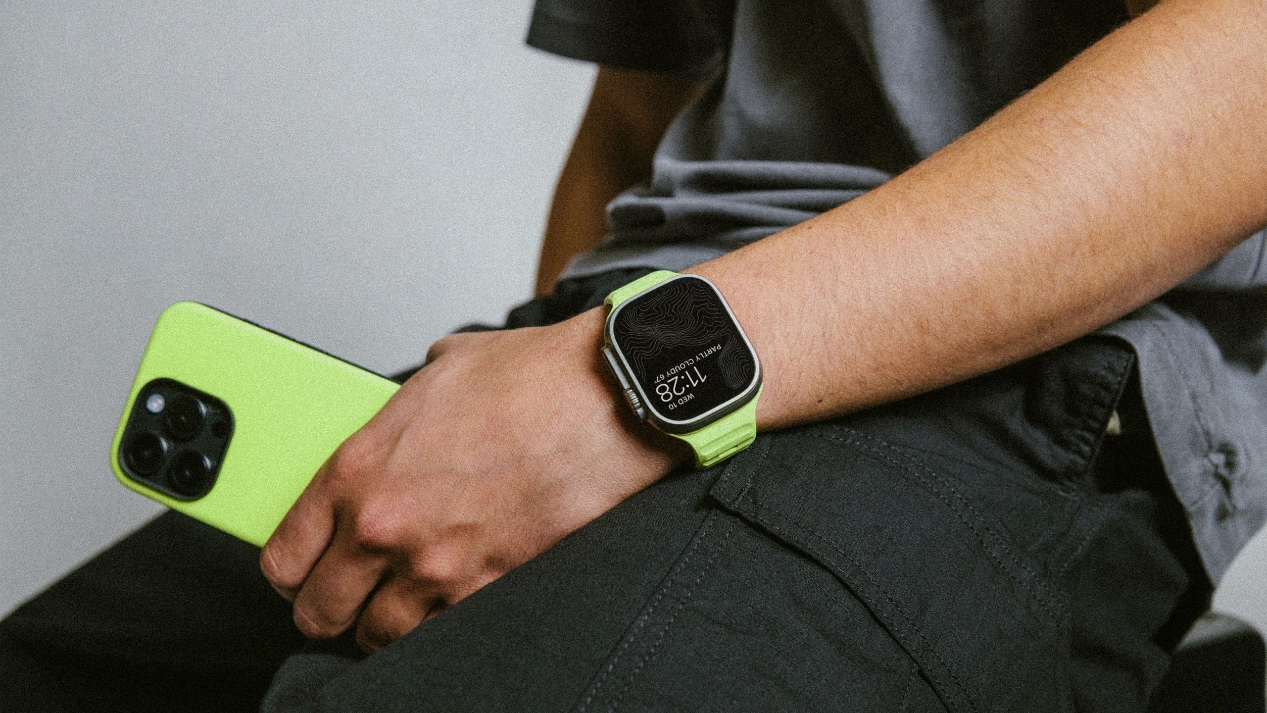 Nomad releases limited edition Glow 2.0 Sport Band and Case