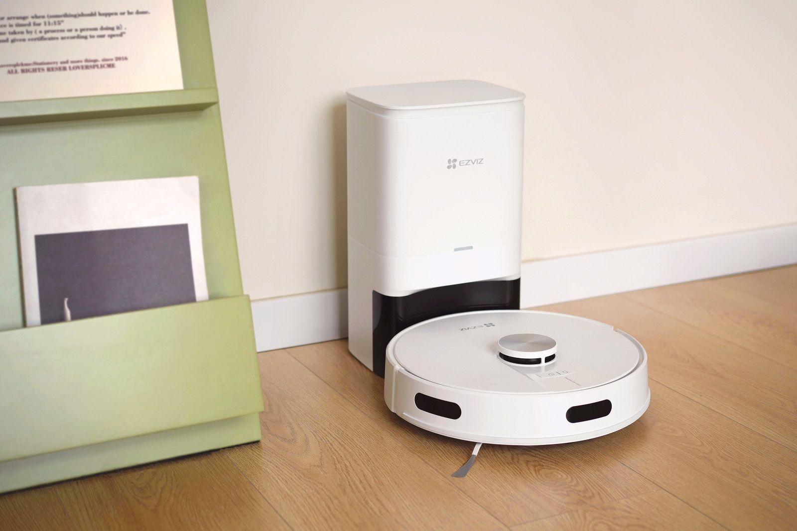 Thinking of getting a new robot vacuum? The RE4 Plus is an excellent choice at a reasonable price