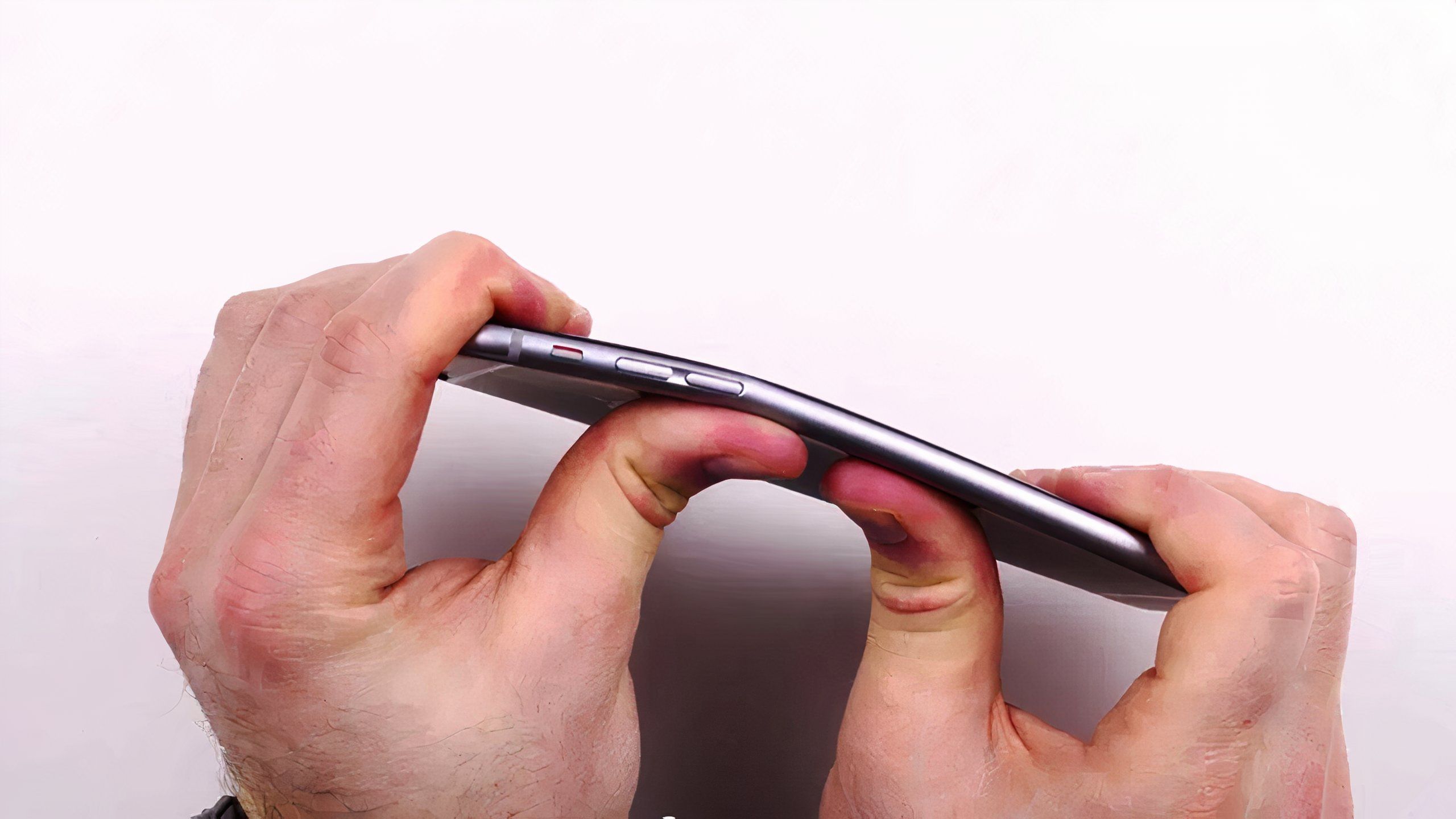 A bent iPhone 6 Plus.