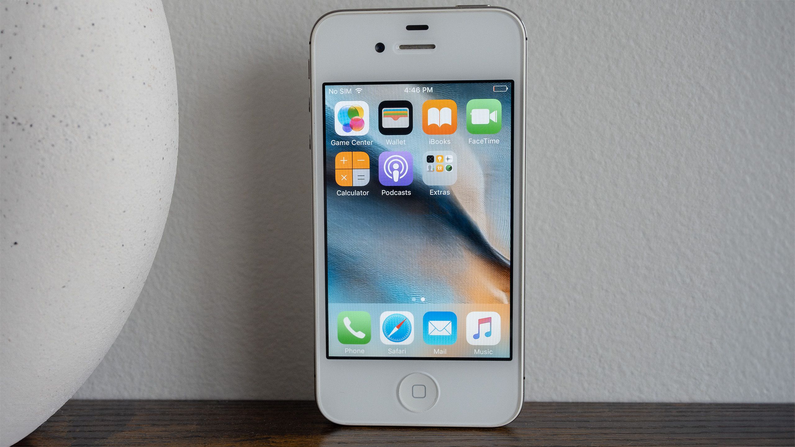 The iPhone 4s' display in all its glory