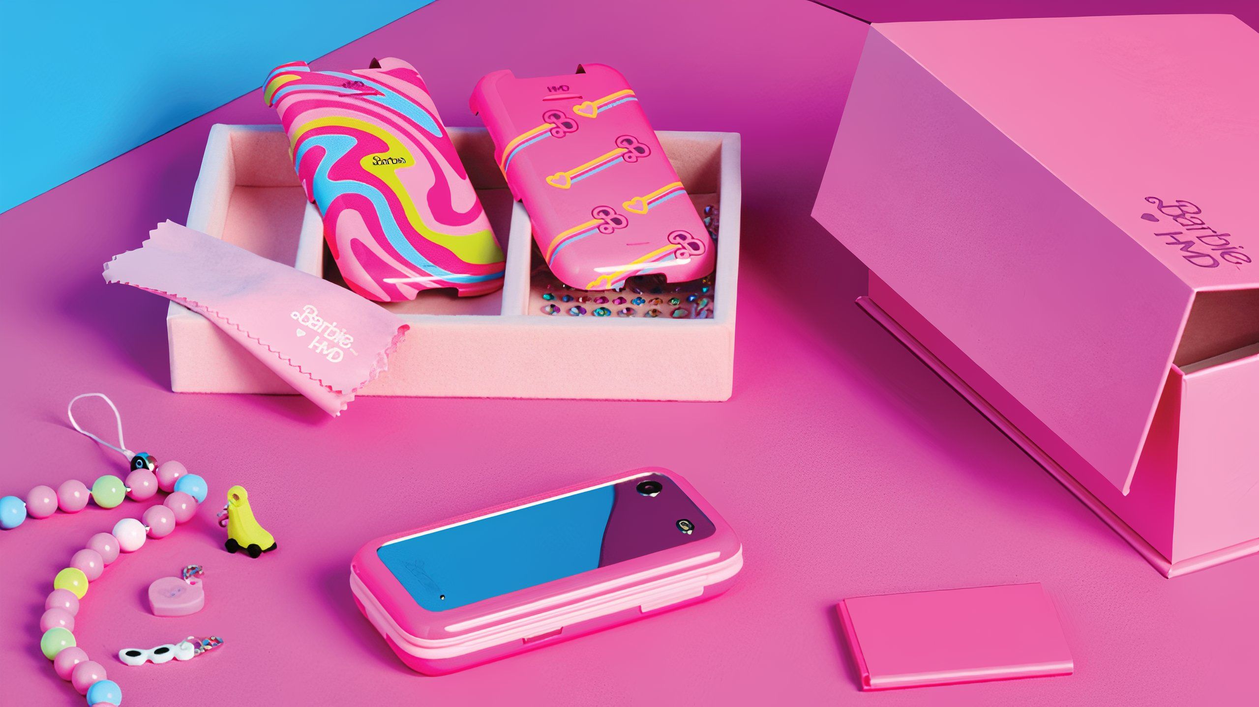 Barbie Flip Phone HMD-2 (1)