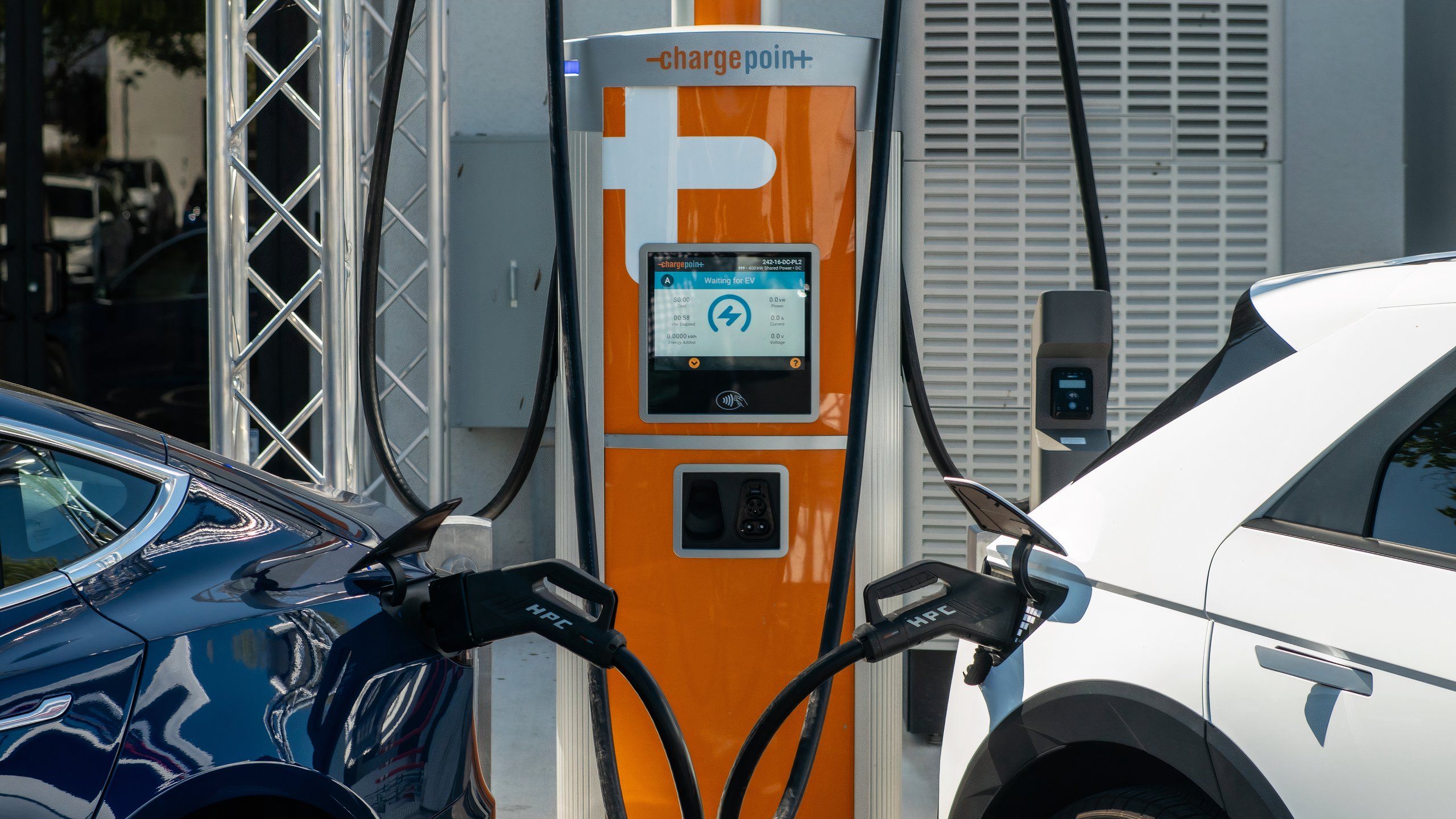 Charging two different cars with the same ChargePoint Omni Port.