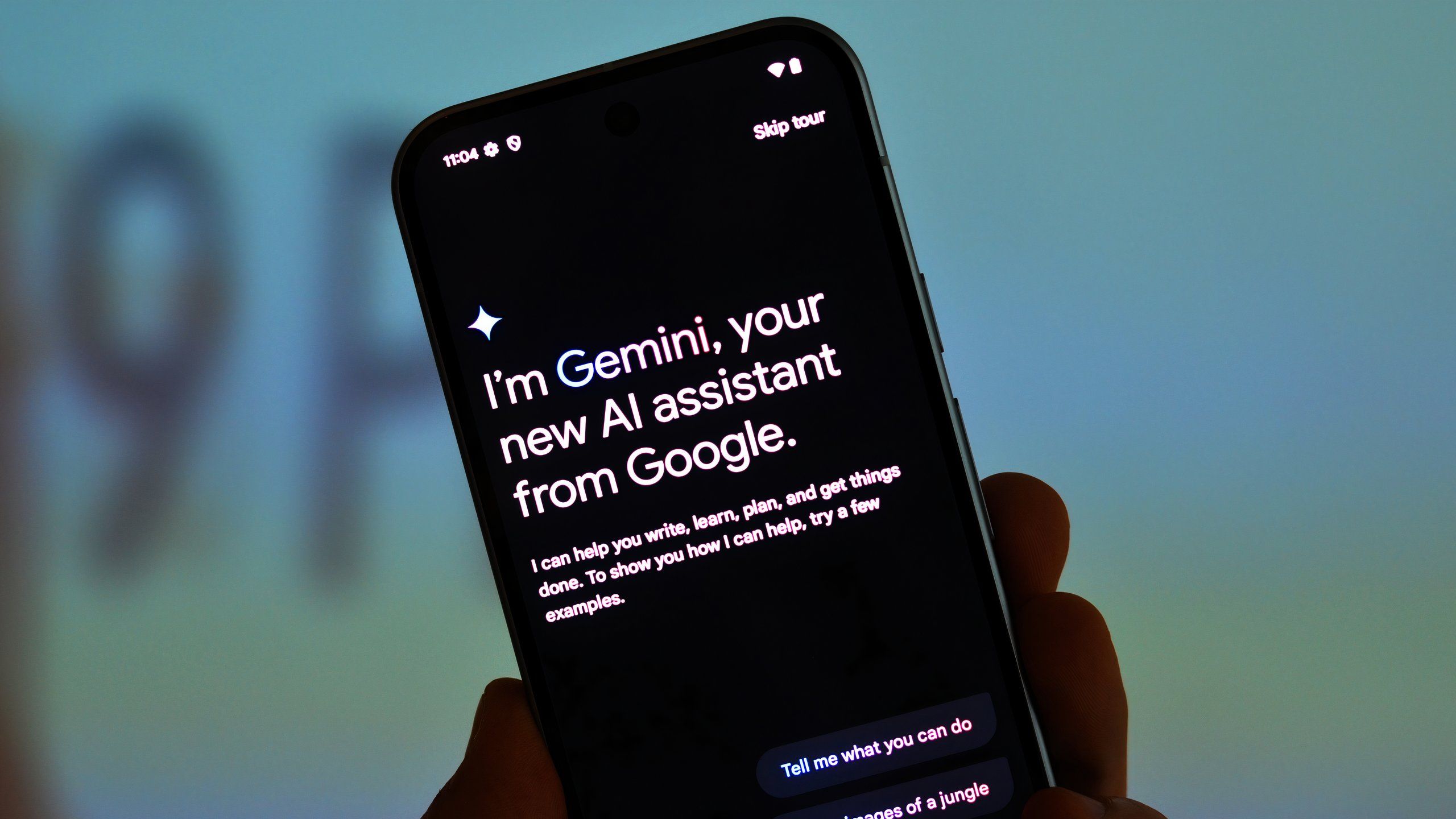 Gemini Live makes Google AI conversational