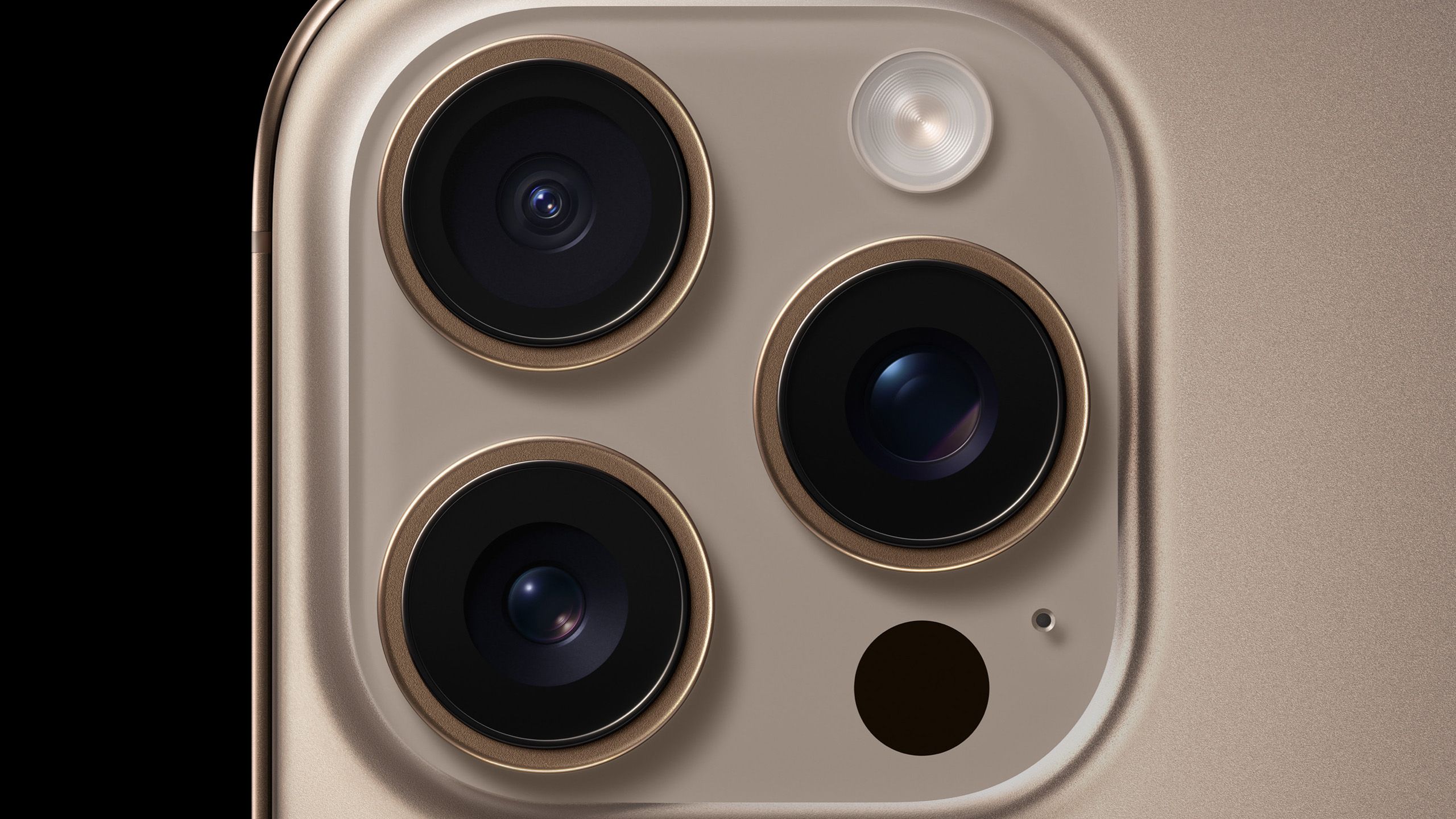 iphone-16-pro-camera