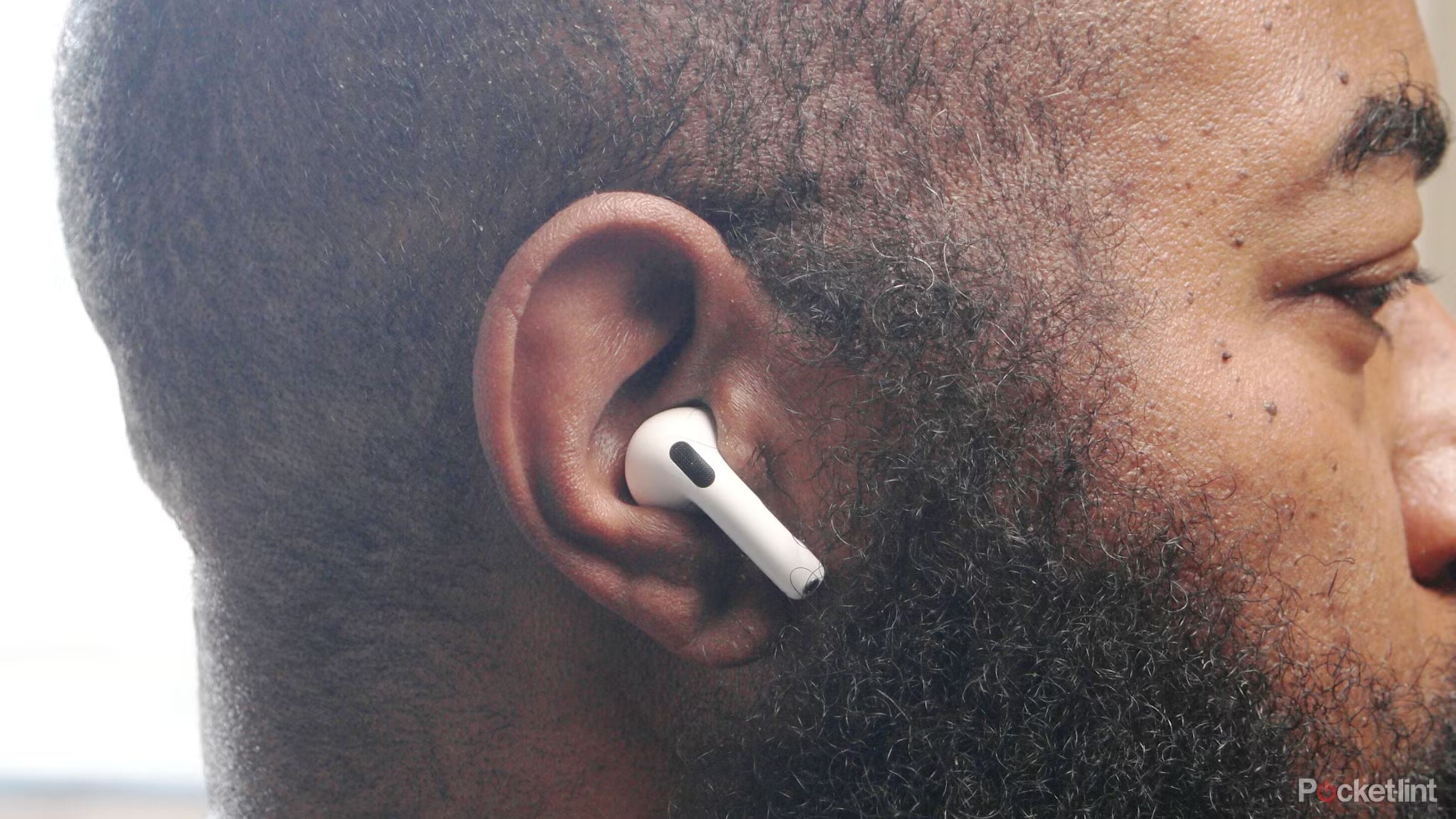 airpods 4 and airpods 4 anc same size