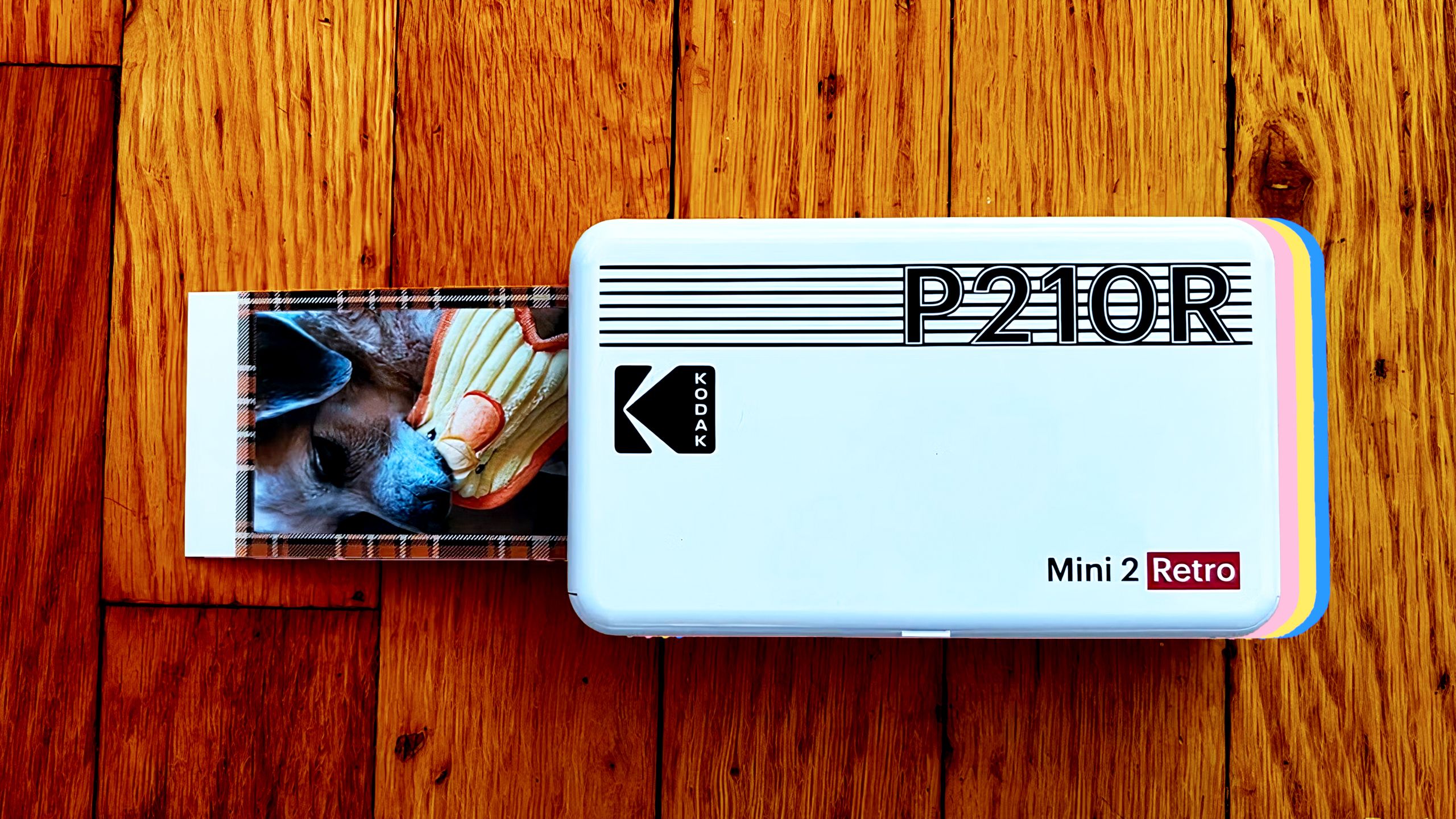 This mini printer brings major retro vibes to my photos