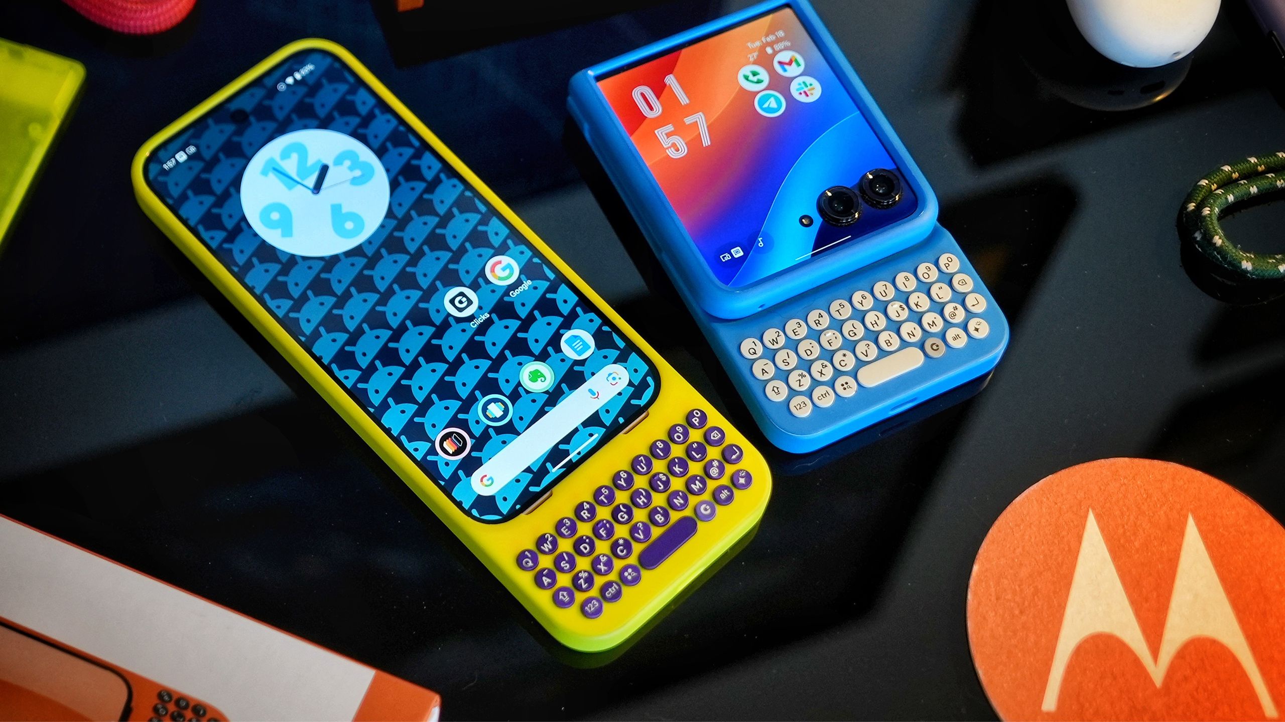 Clicks Keyboard for Pixel 9 and Motorola Razr+.